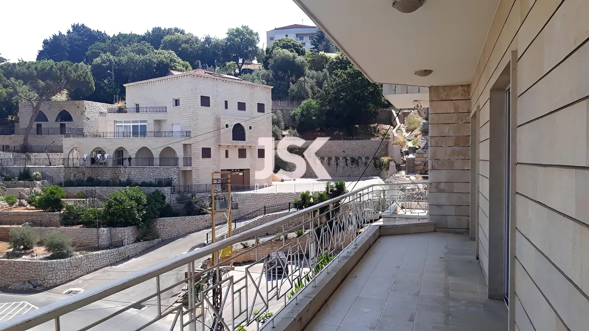 Apartment for Sale in Qornet El Hamra, Lebanon