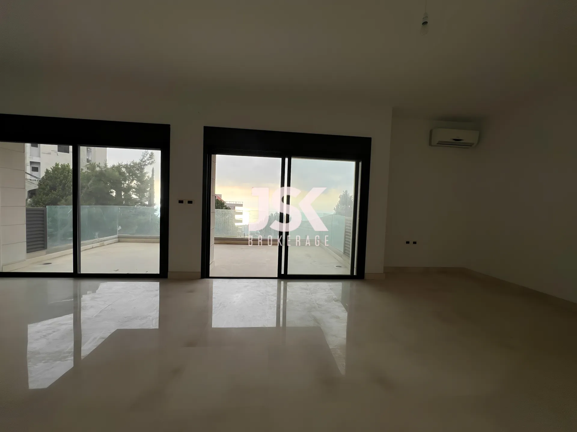 Apartment for Sale in Kfar Hbab - 3 bed, 4 bath