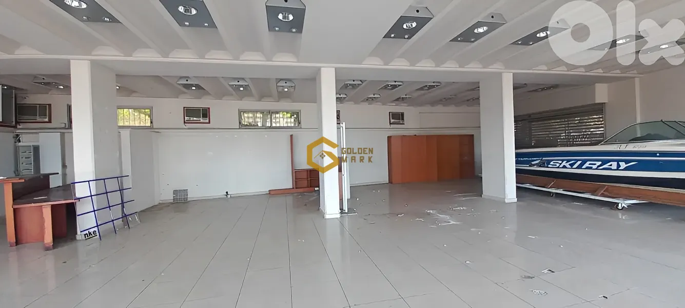 Showroom for sale in Nahr El Kalb