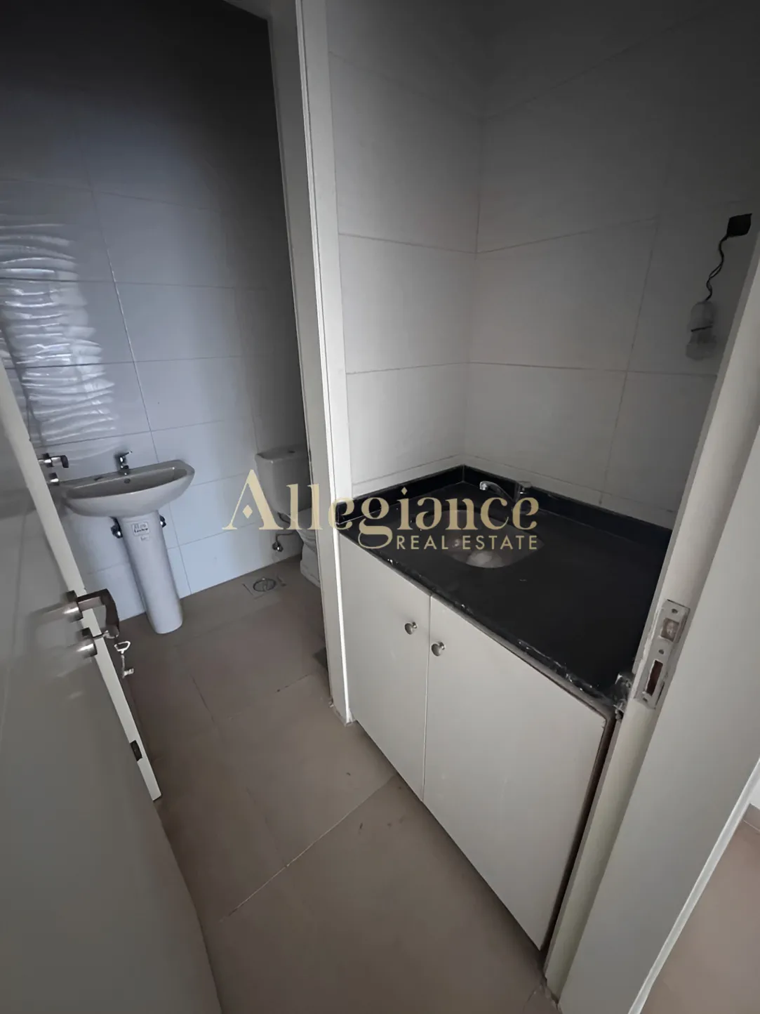 Shop for rent in Baabda