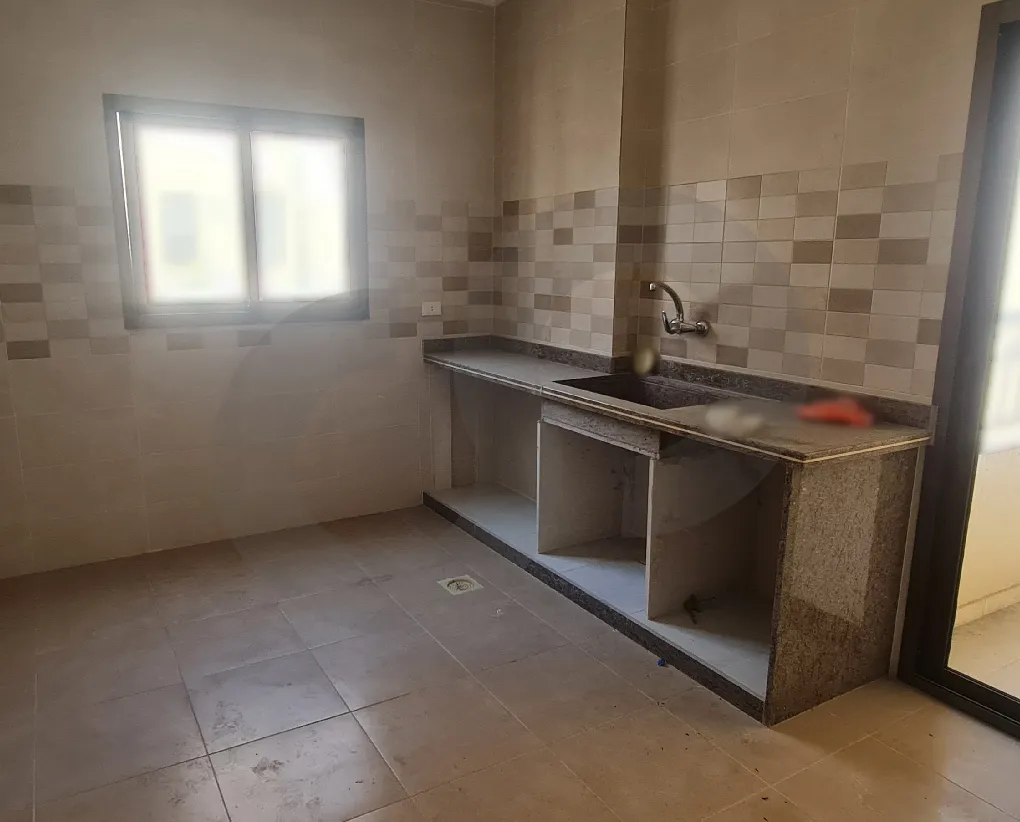 Building for Sale in Hadath