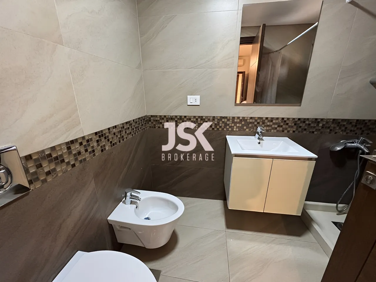 Apartment for Sale in Msaytbeh