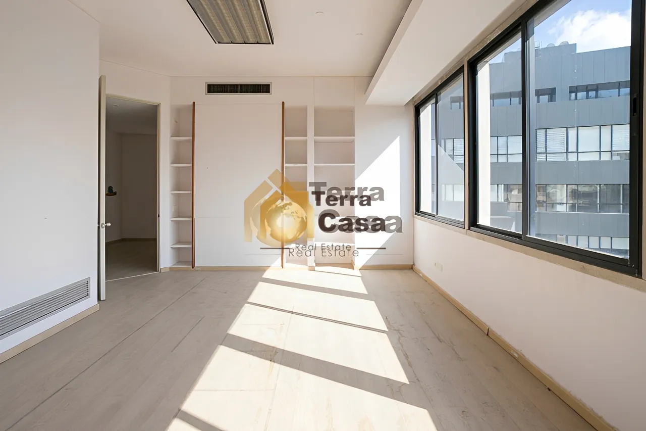 Office for sale in Achrafieh