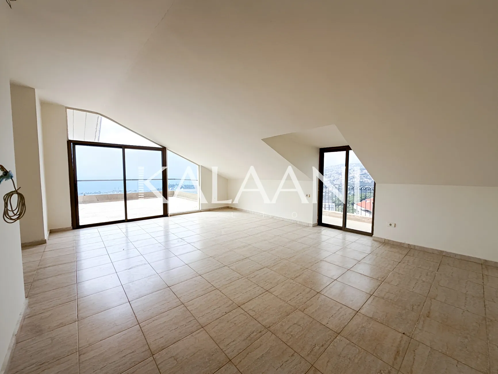 Duplex for sale in Mazraat Yachoua, Lebanon