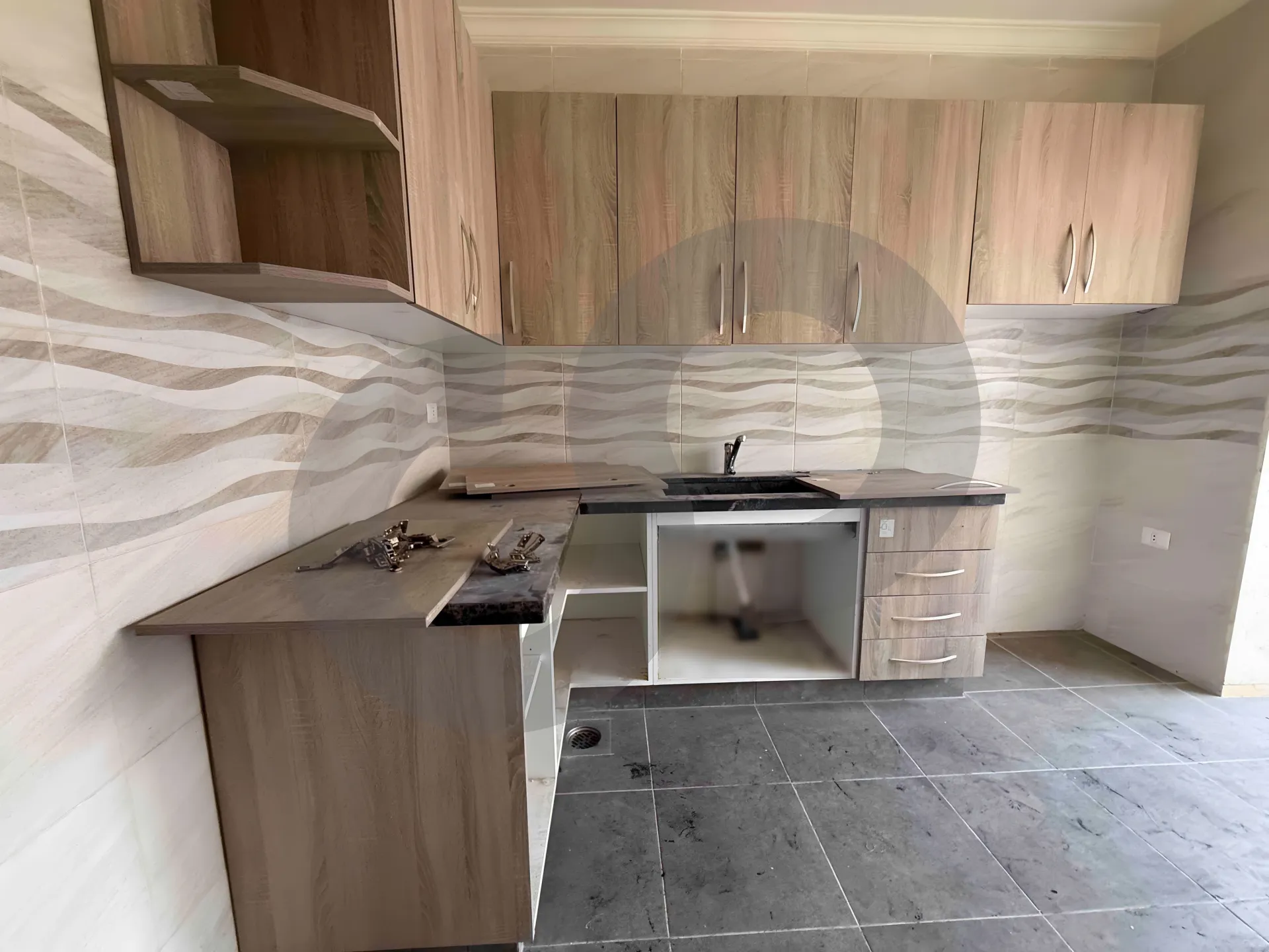 Apartment for Sale in Tariq El Jdideh - 2 bed, 2 bath