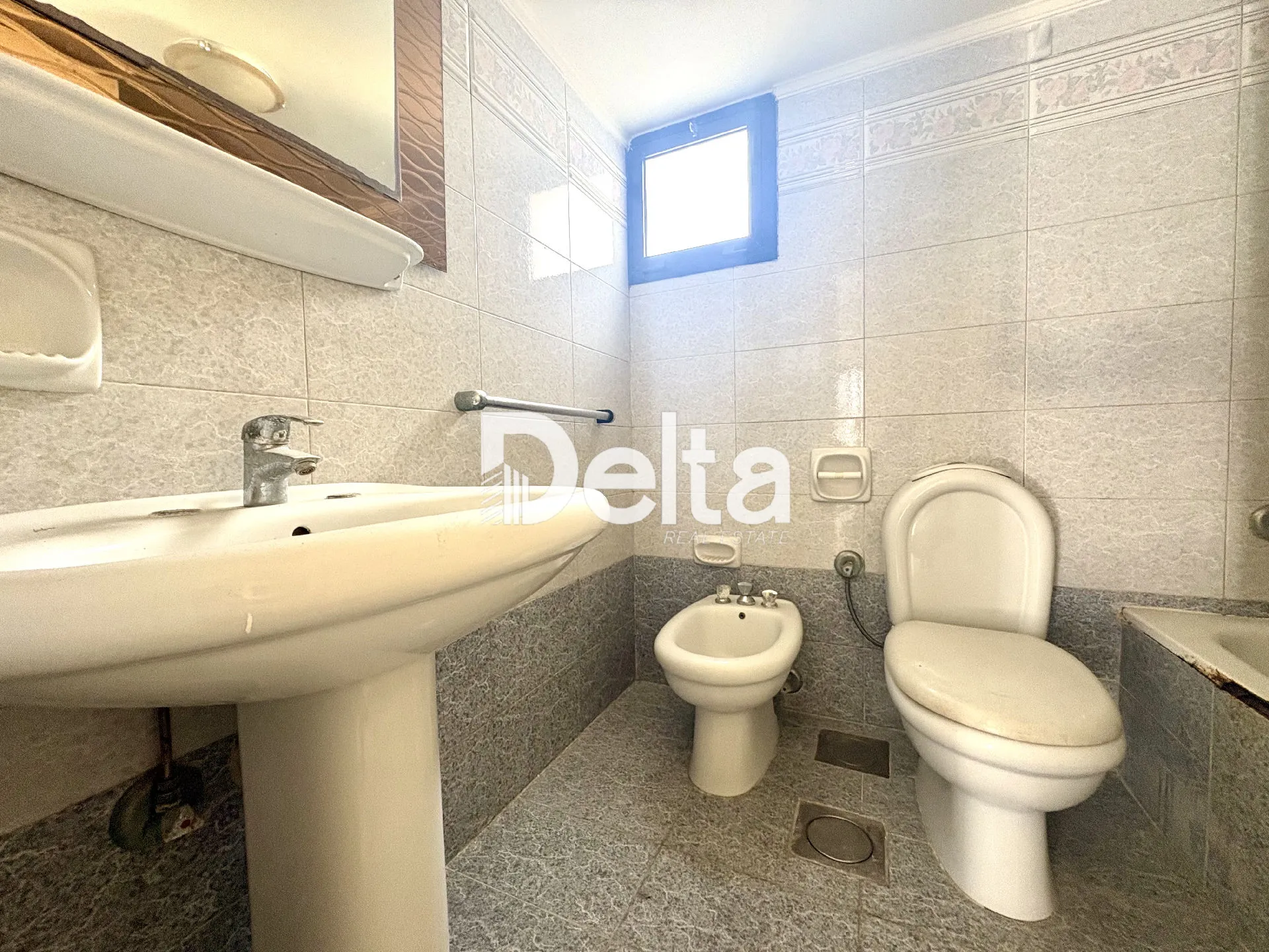 Apartment for sale in Sakiet el janzeer, beirut, lebanon