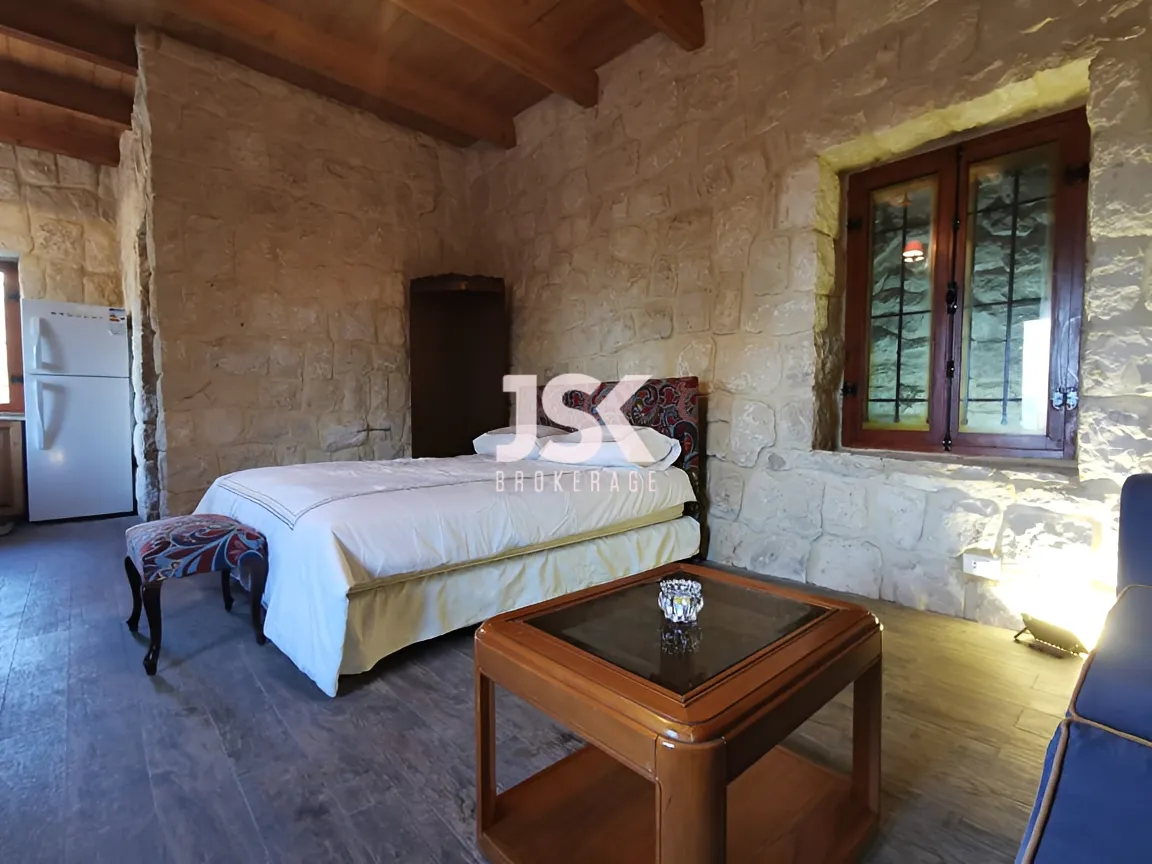 Building for Sale in Fatqa