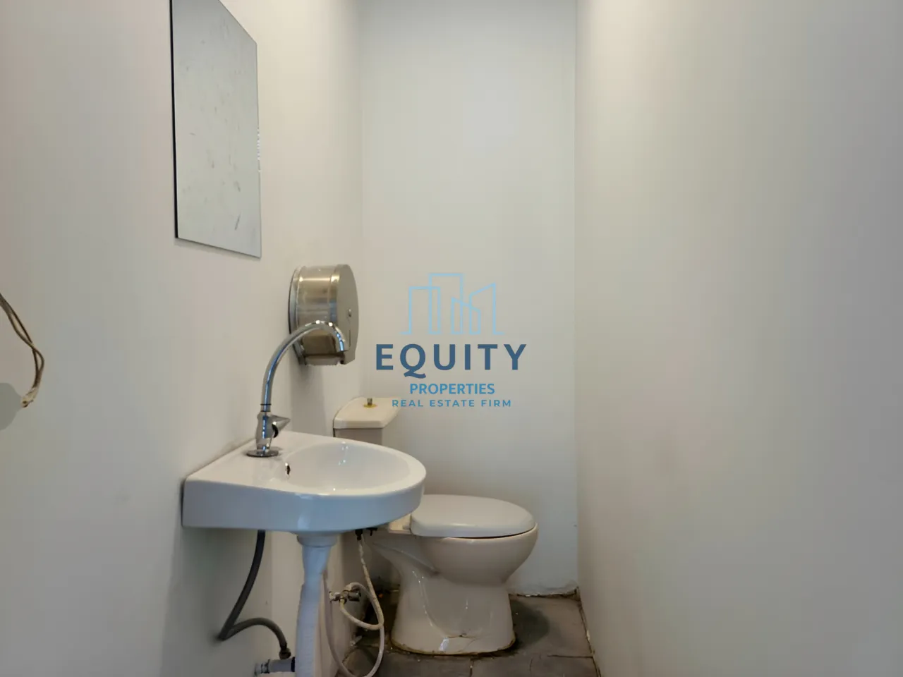 Shop for rent in Geitawi