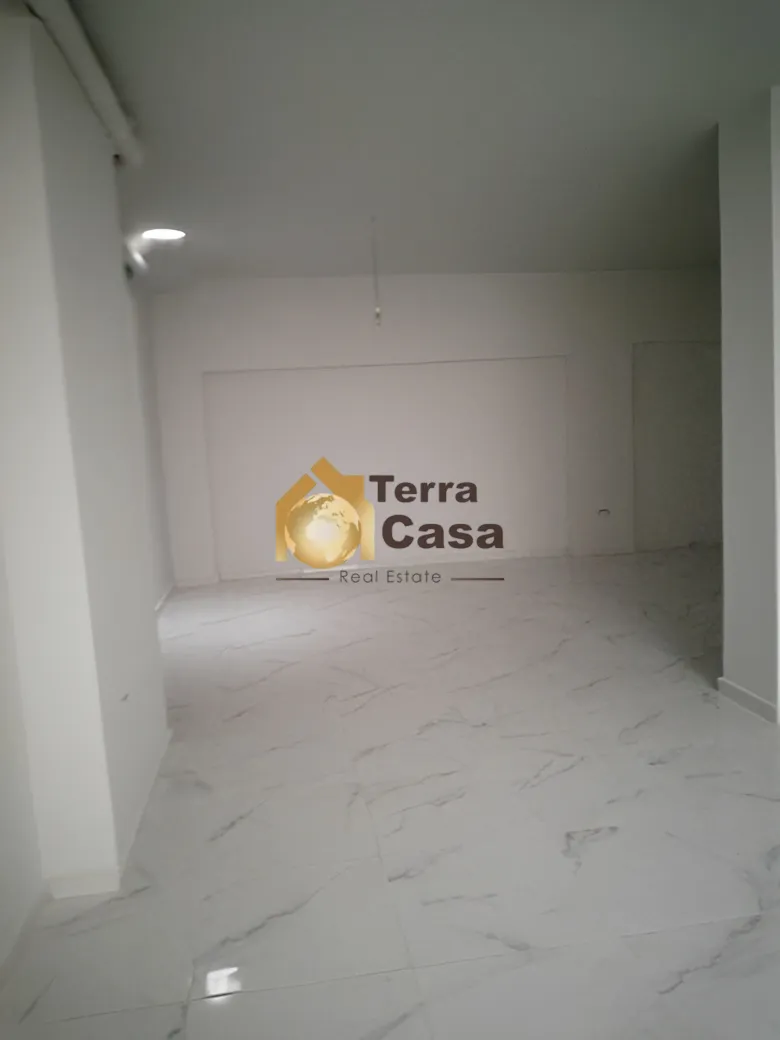 Shop for Rent in Haouch el Omara
