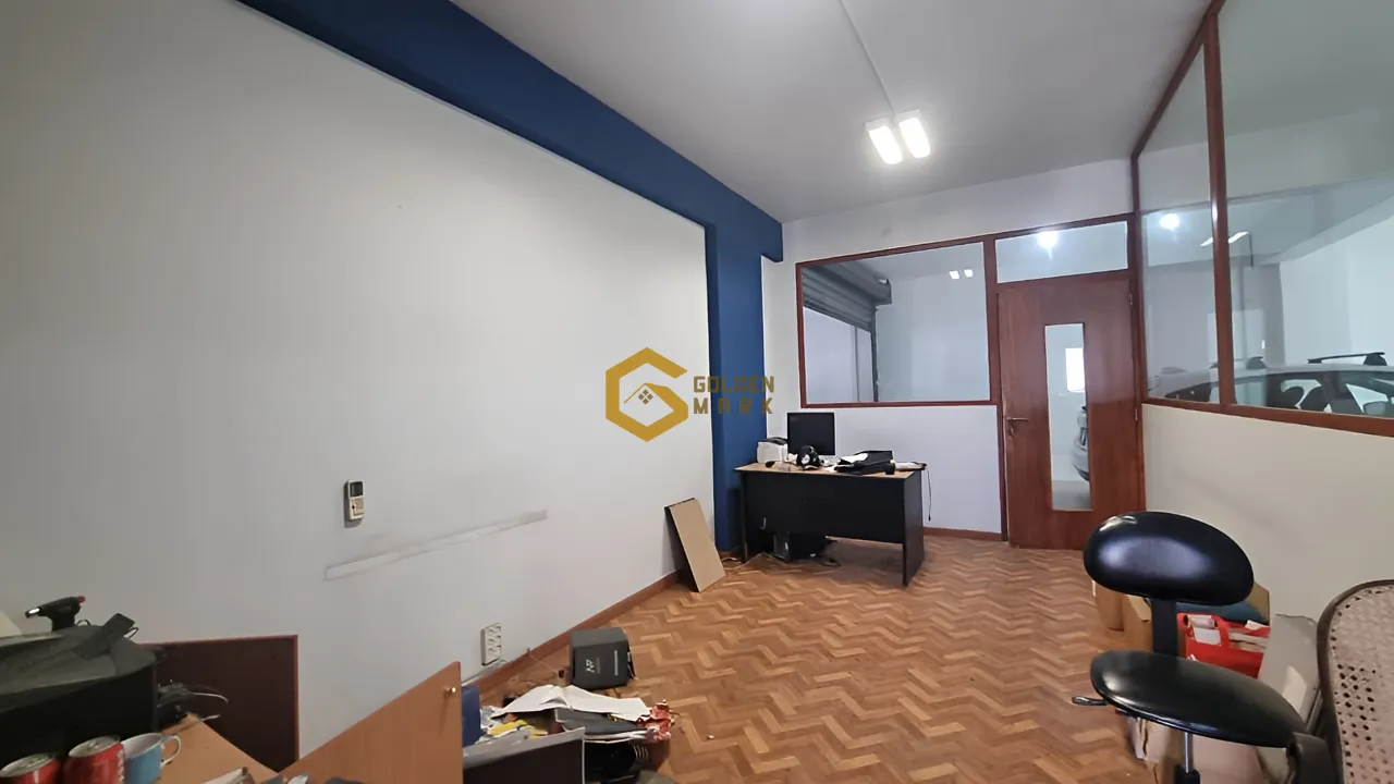 Warehouse for rent in Mazraat Yachoua