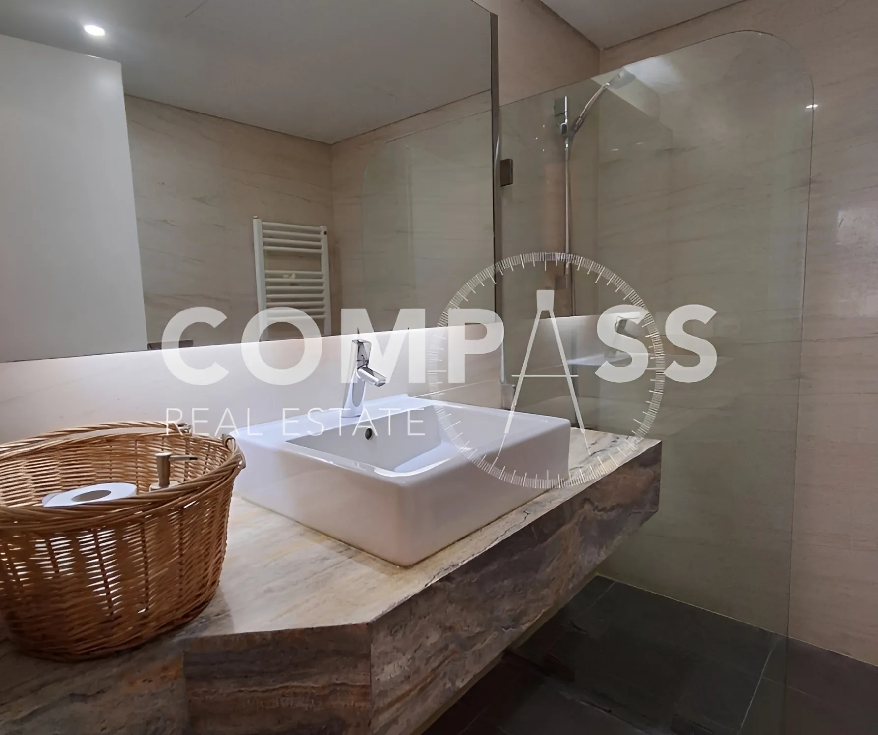 Apartment for rent in Achrafieh