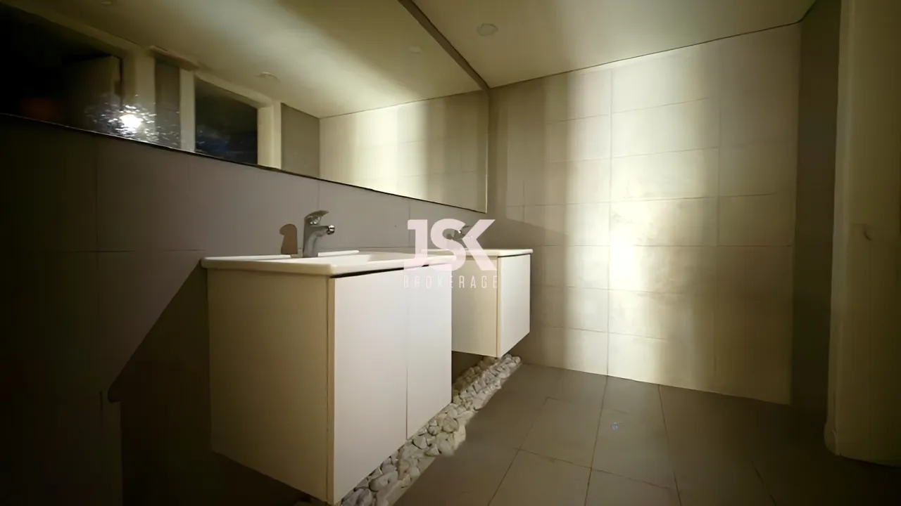 Shop for Rent in Achrafieh