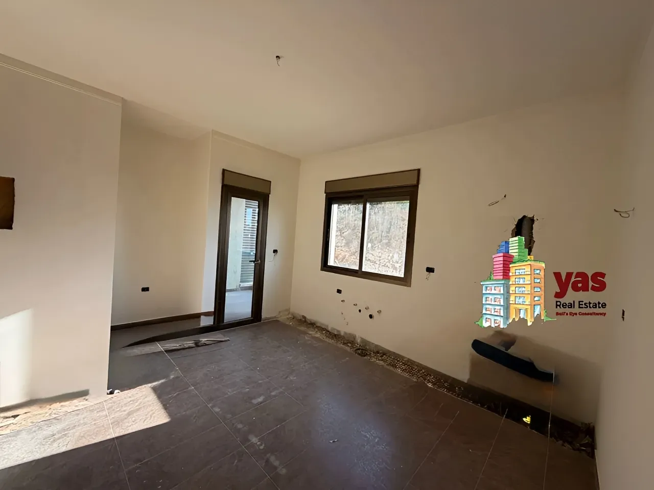 Apartment for Sale in Ballouneh