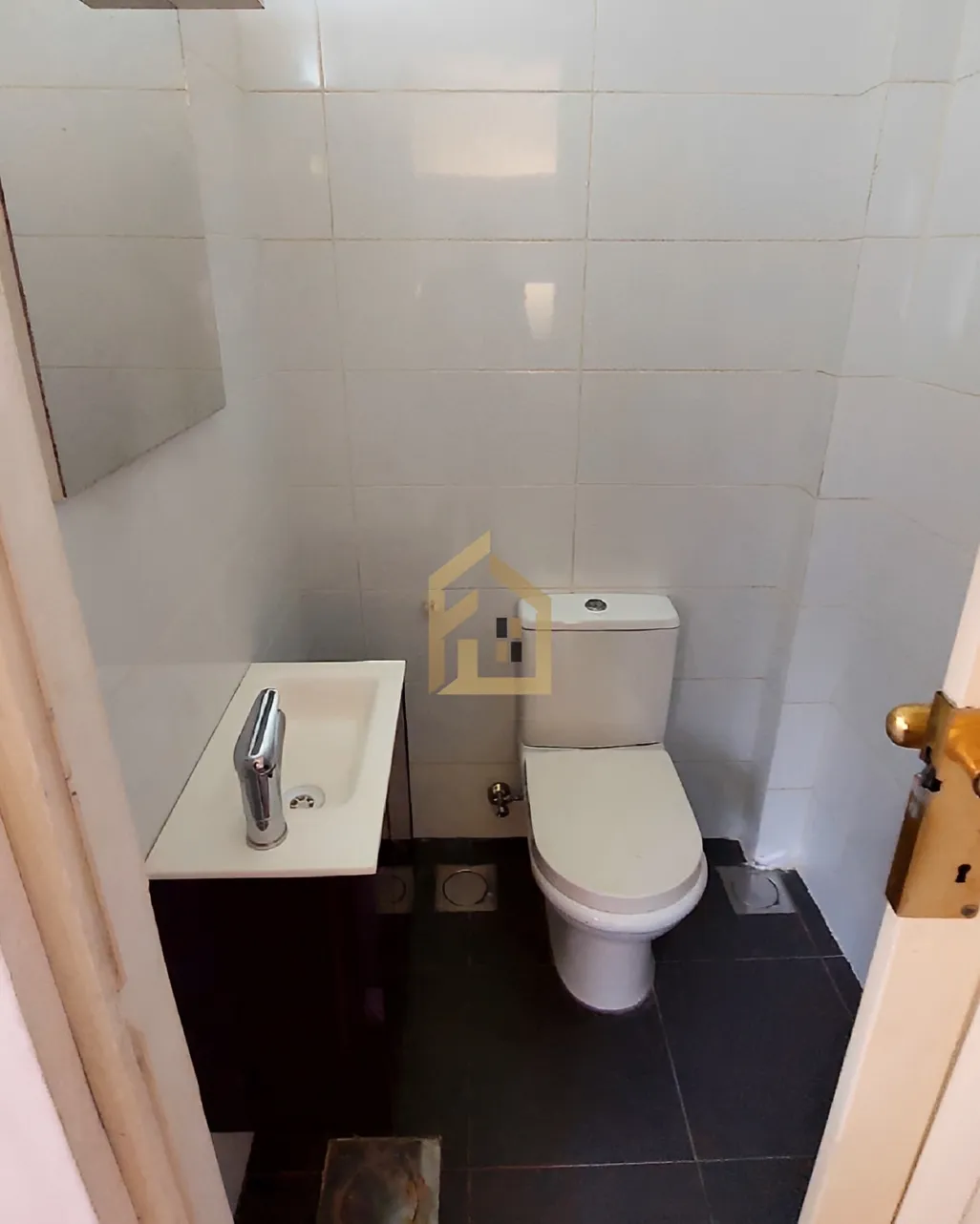 Apartment for rent in Mazraa, Bayrut, Lebanon