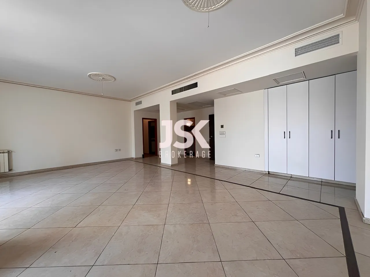 Apartment for Sale in Sioufi