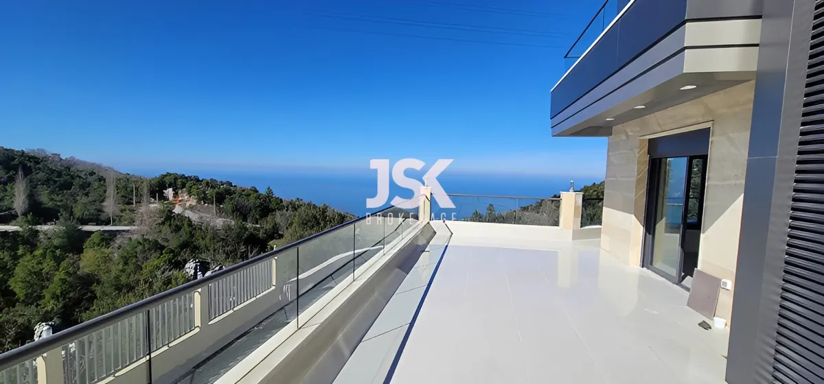 Apartment for Sale in Aachqout, Lebanon