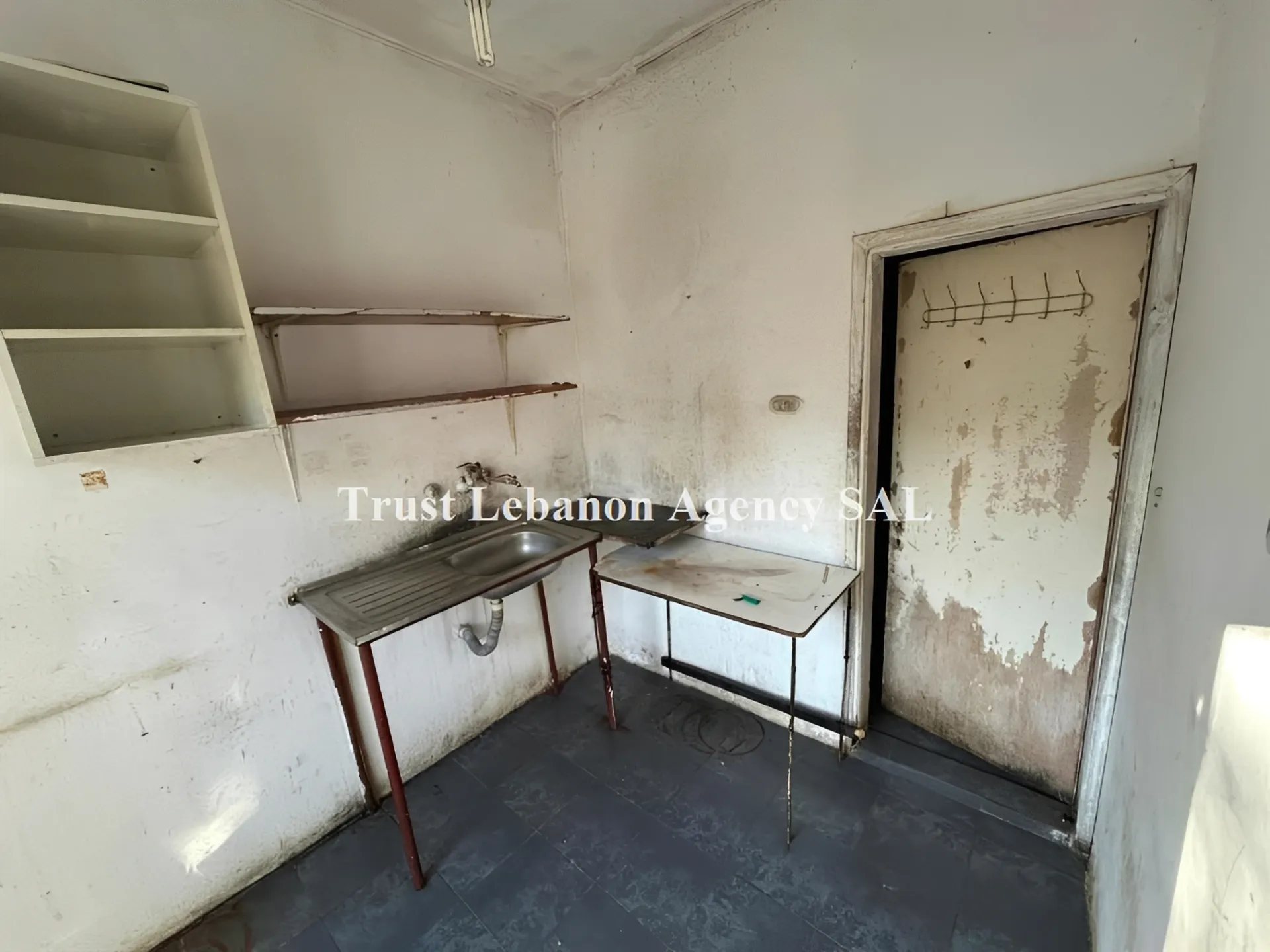 Commercial Property For Rent in Jbeil,
