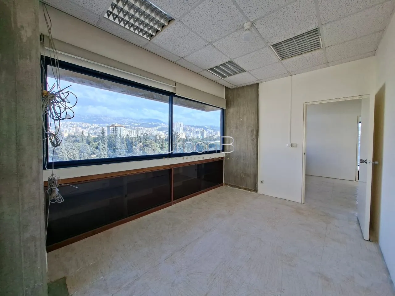 Office for rent in Dekwaneh, lebanon