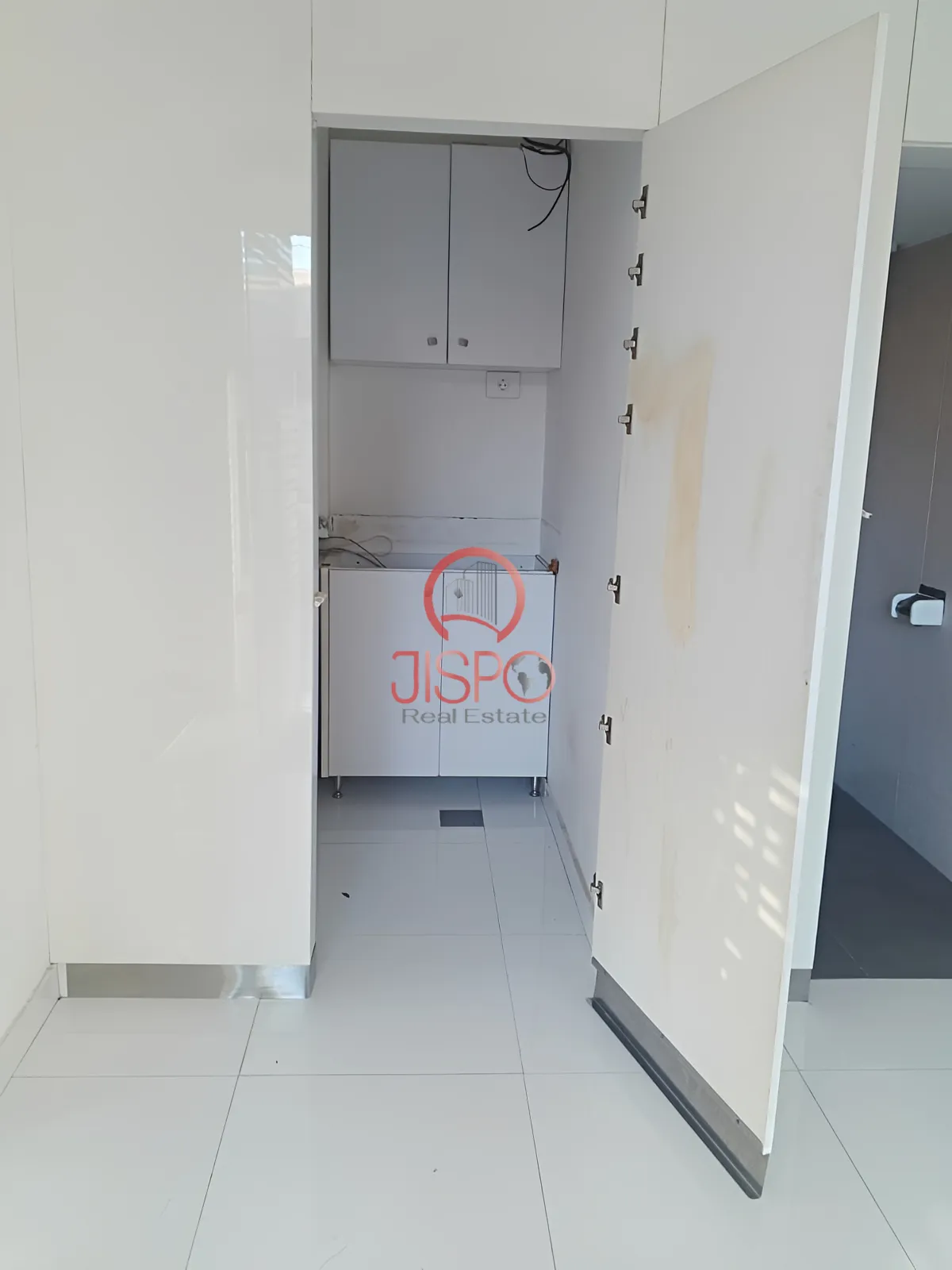 Shop for Rent in Zouk Mikael