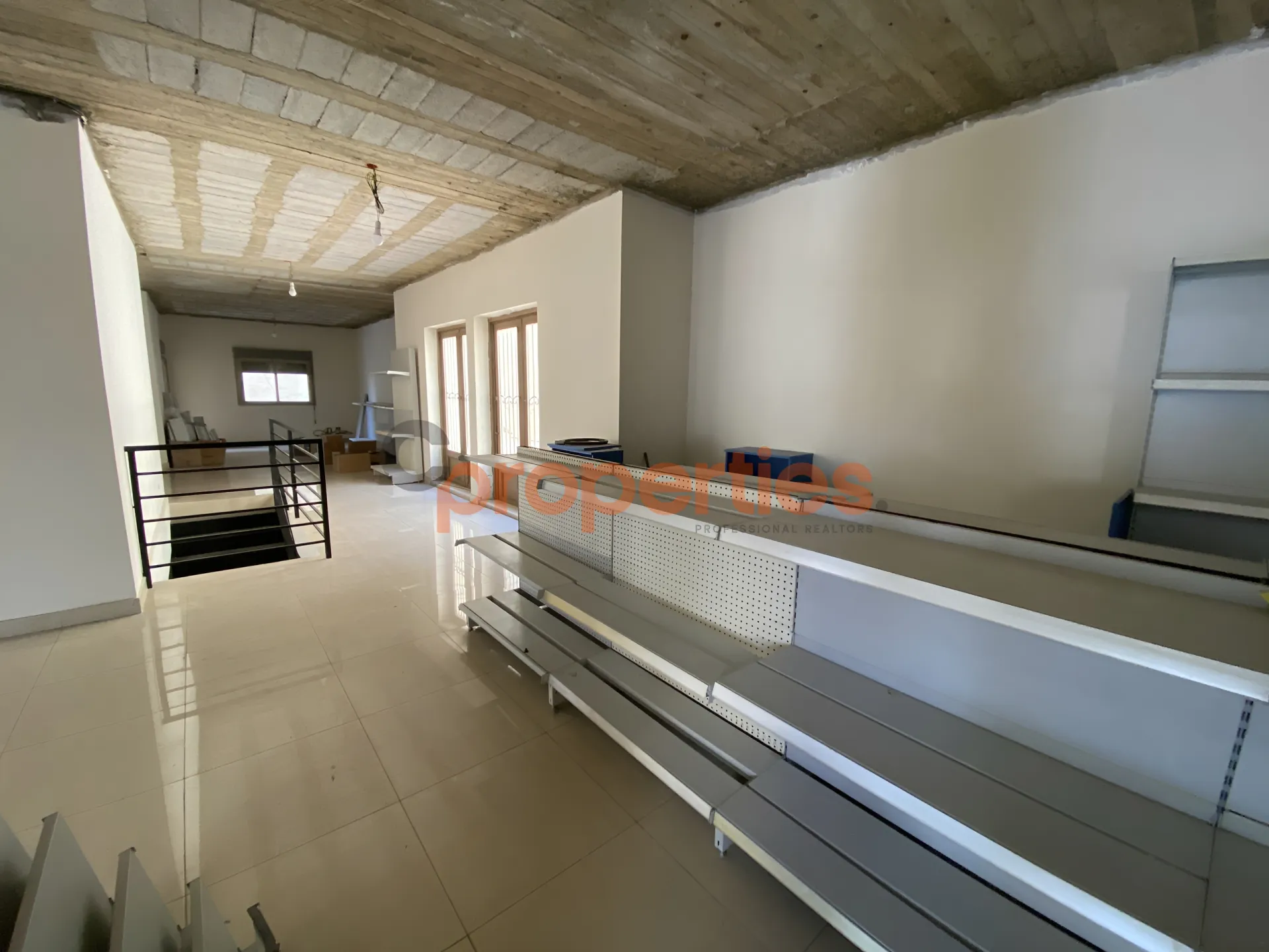 Showroom for Sale in Hazmieh
