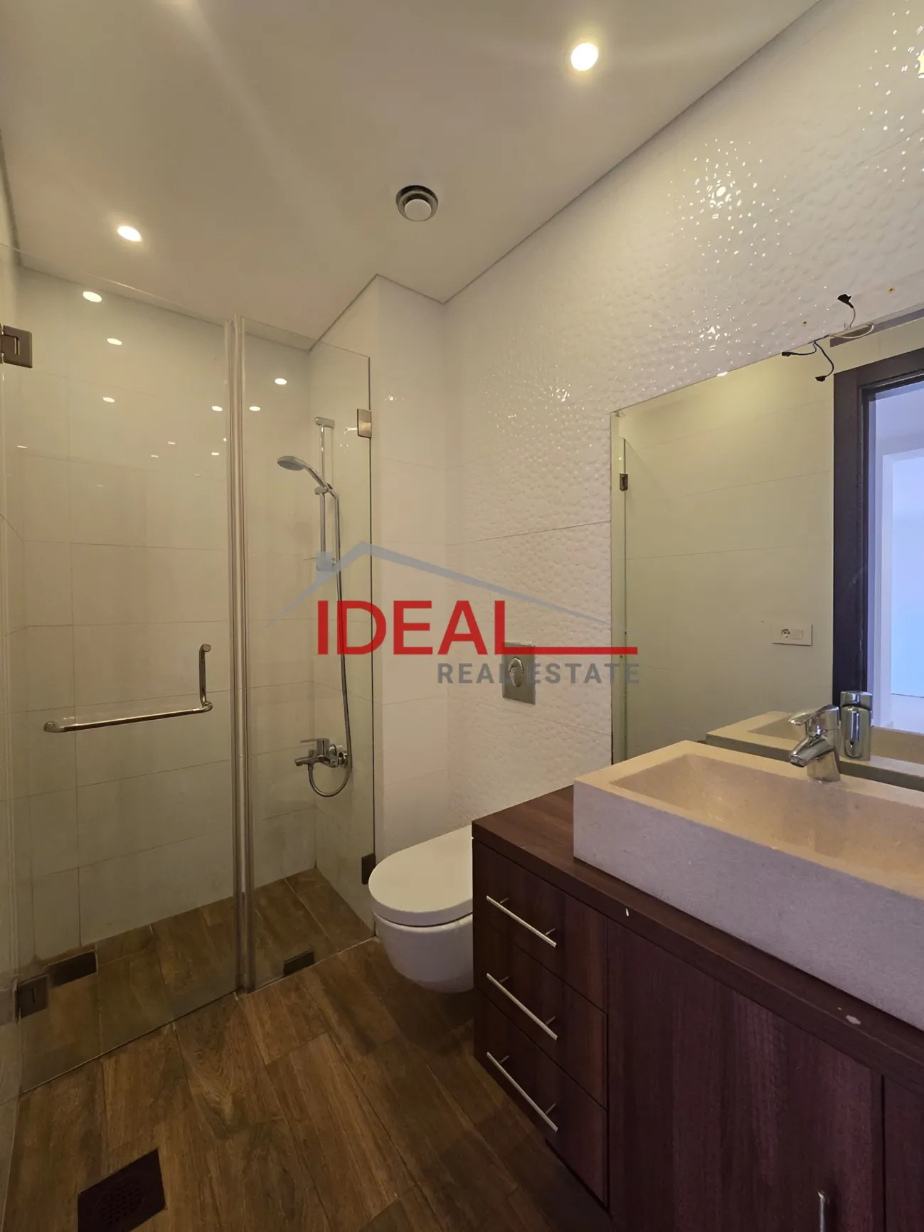 Duplex for rent in Achrafieh
