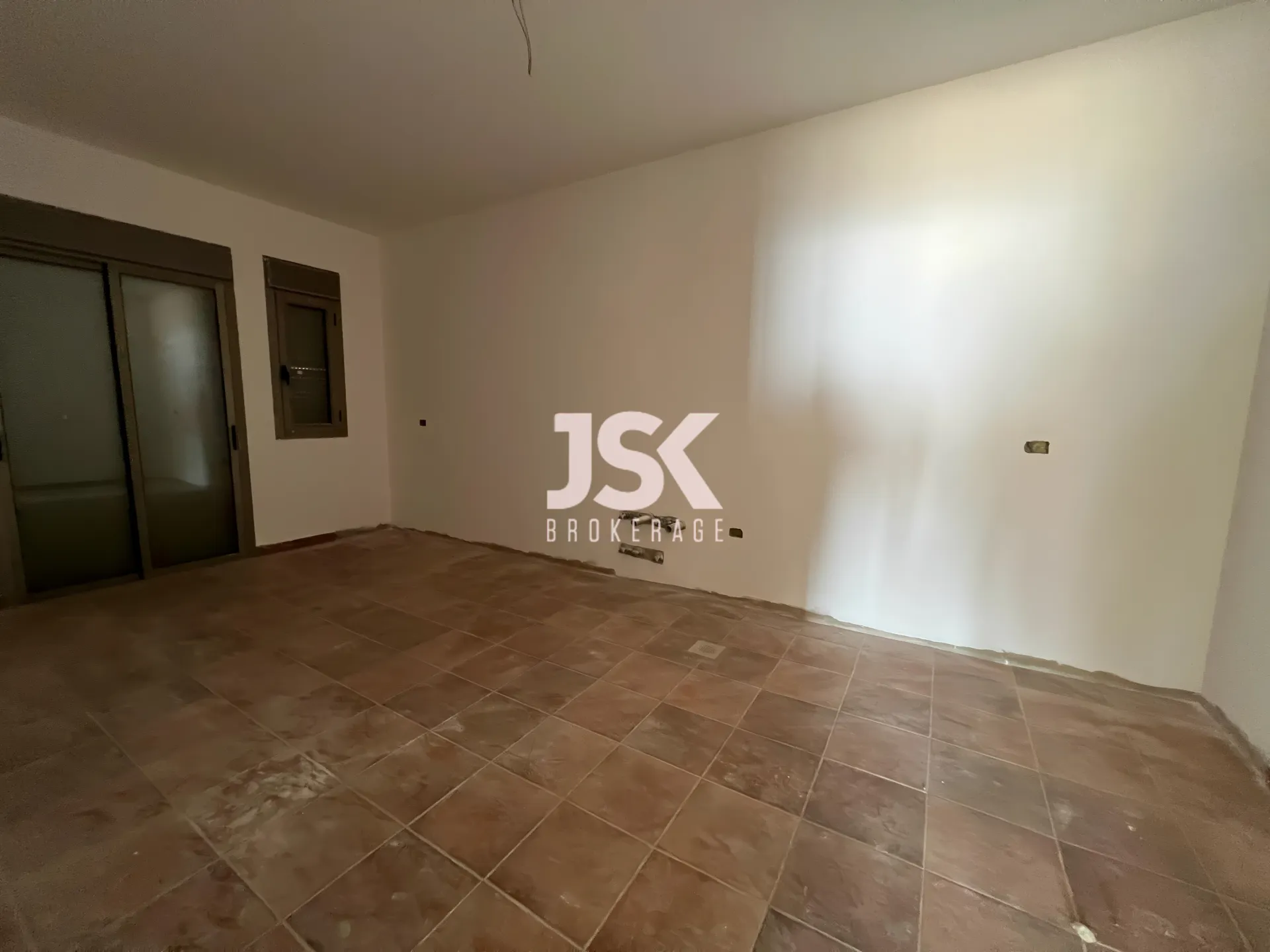 Apartment for Sale in Blat - 3 bed, 4 bath