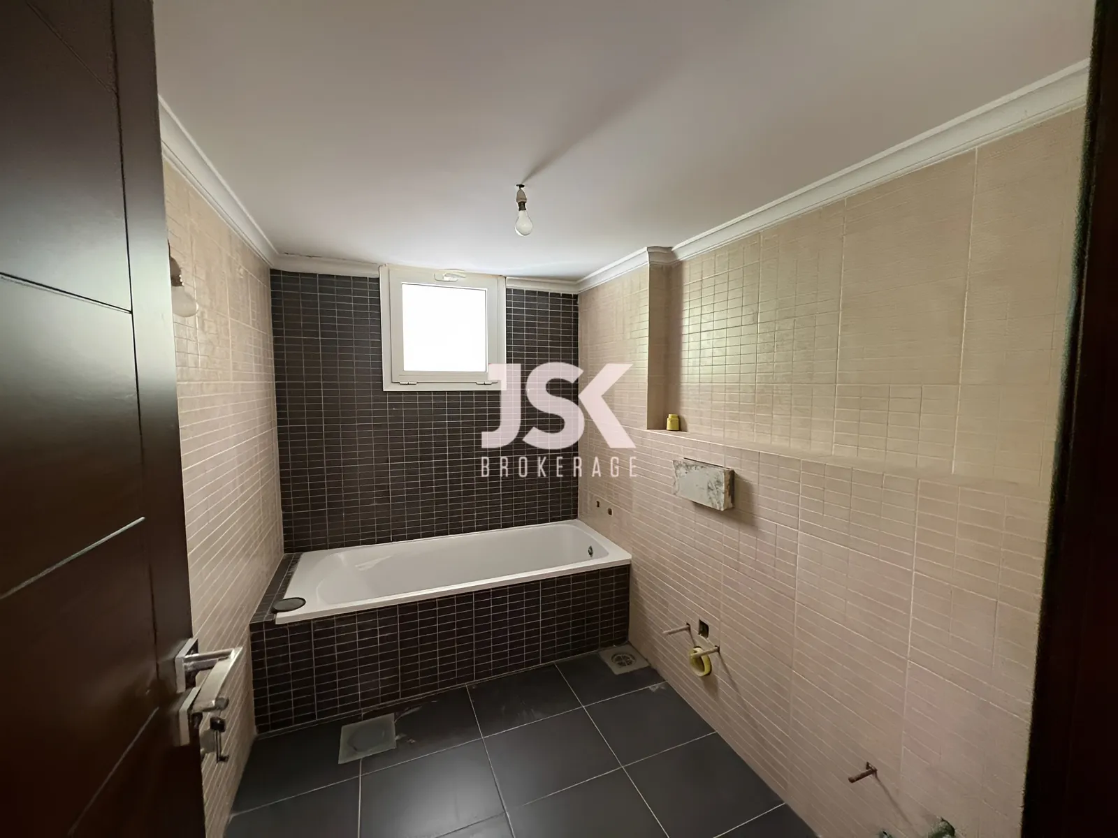 Apartment for Sale in Adma w Dafnah