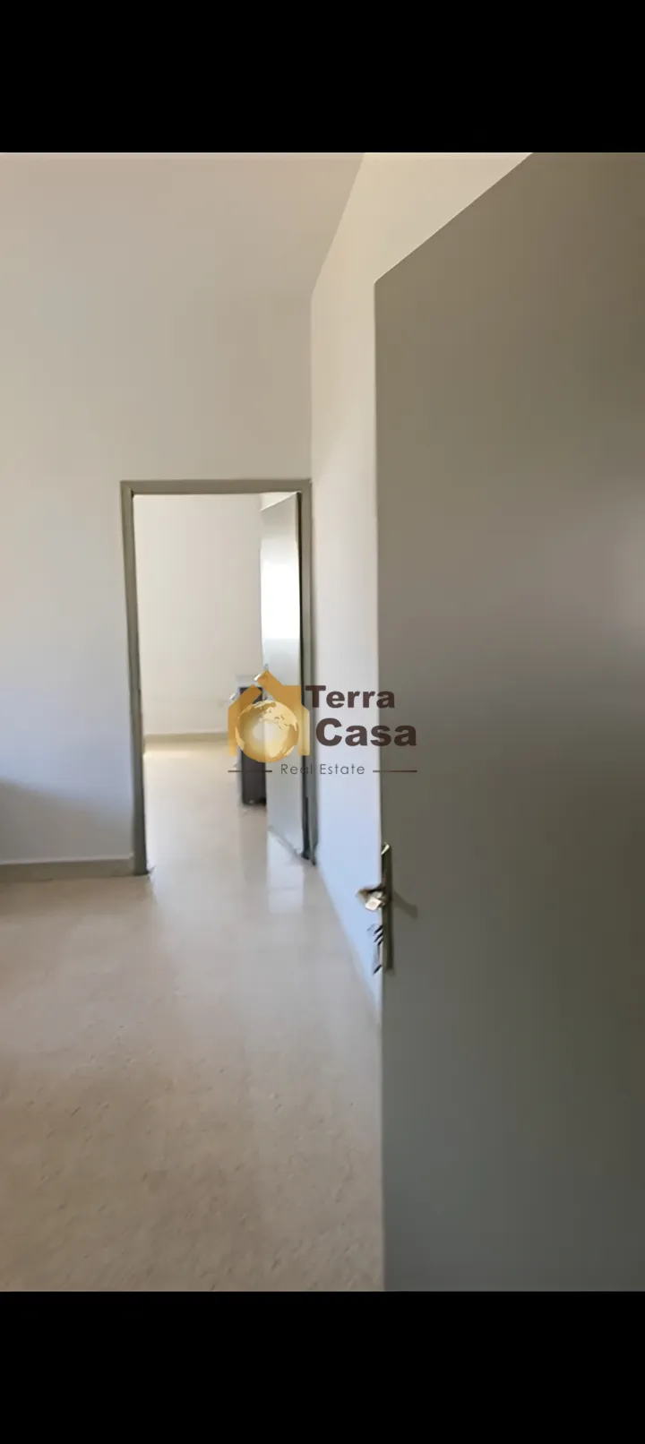 Office for Sale in Chtoura