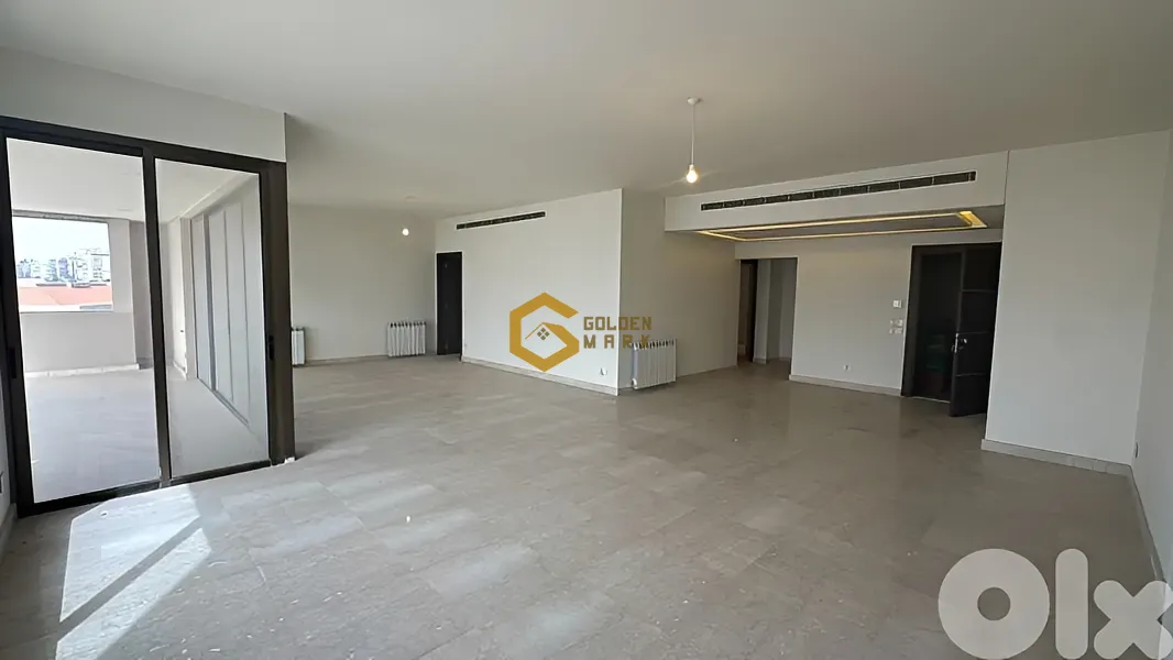 Apartment for Sale in Mansourieh - 4 bed, 5 bath