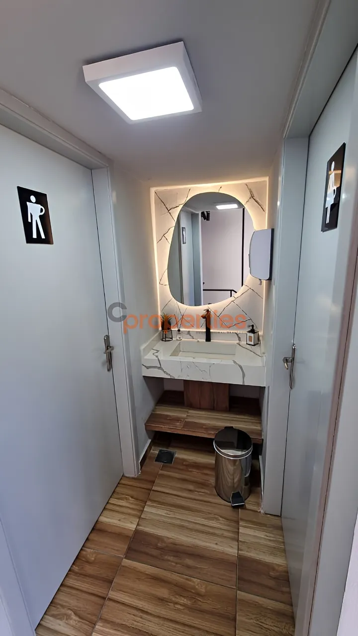 Office for Sale in Achrafieh