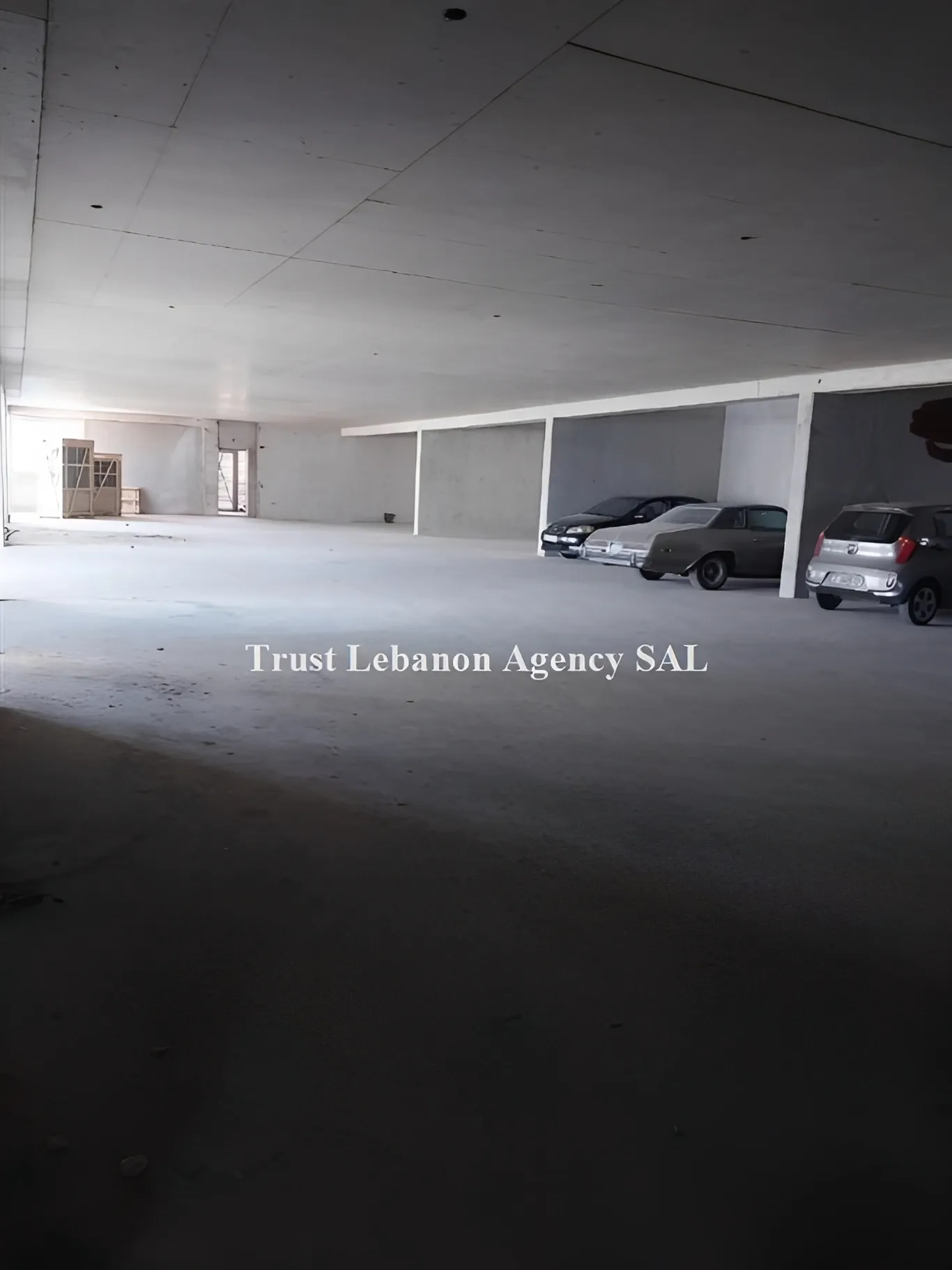 Commercial Property For Rent in Baabda, Louaizeh