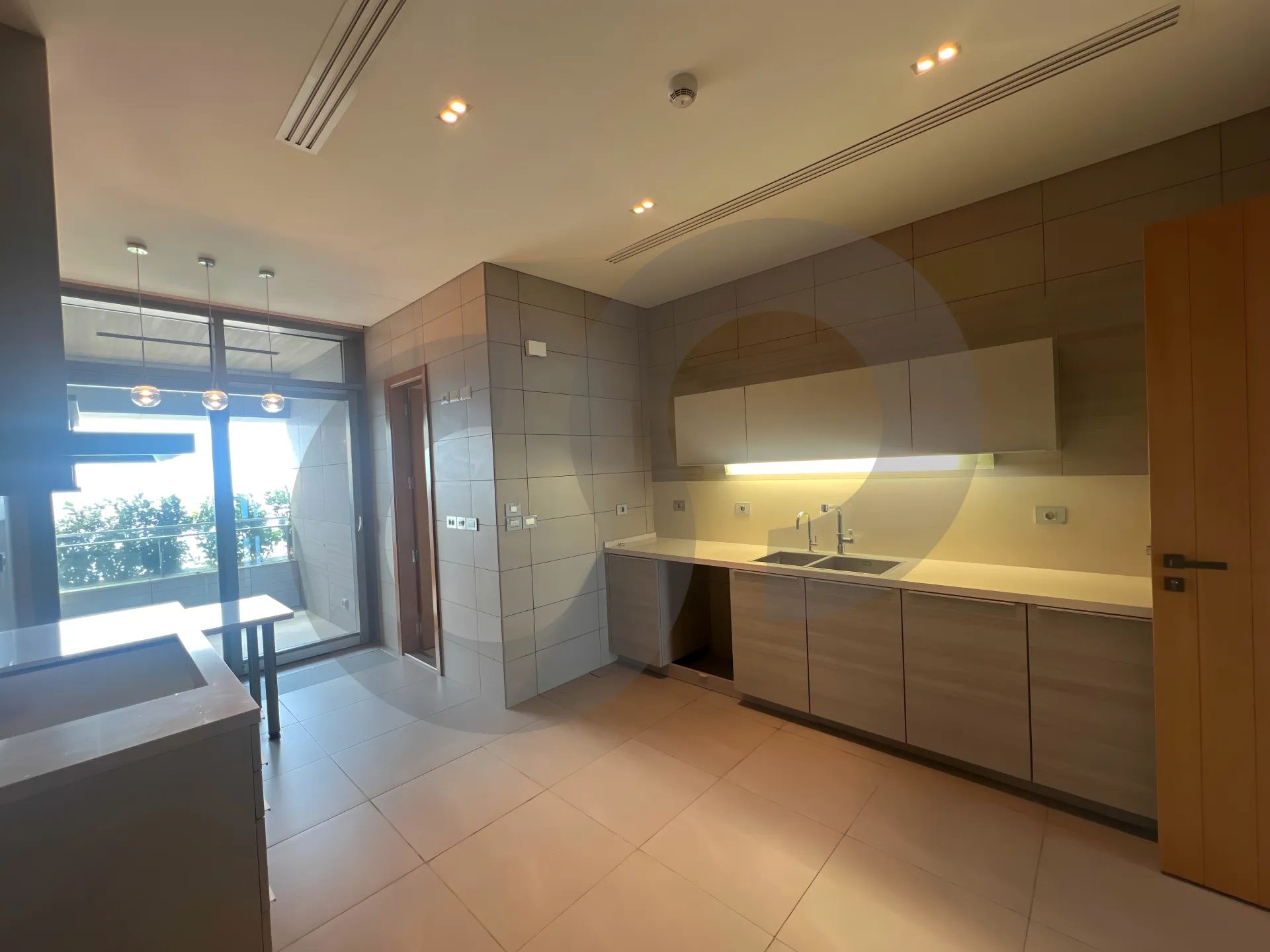 Apartment for Sale in Achrafieh - 3 bed, 5 bath