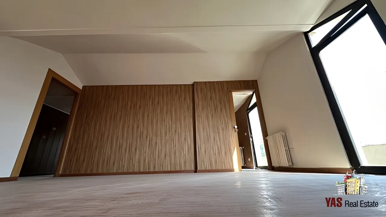 Apartment for Sale in Ballouneh