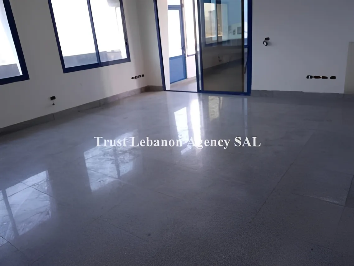 Office for rent in Metn, Sin El Fil