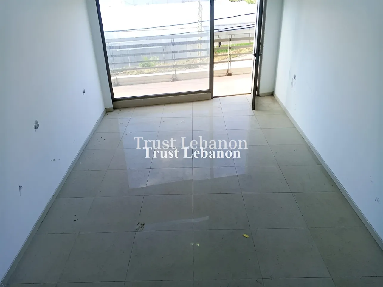 Shop for rent in Hazmieh, Lebanon