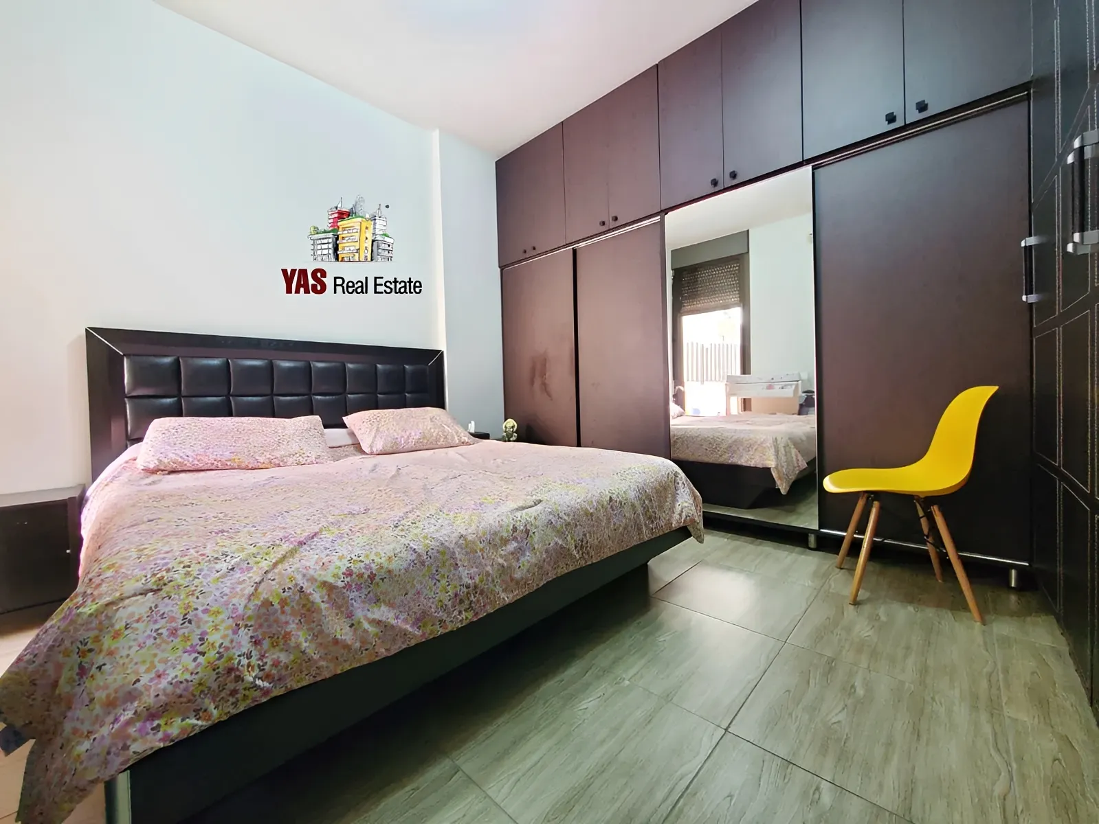 Apartment for Sale in Adonis - 4 bed, 2 bath