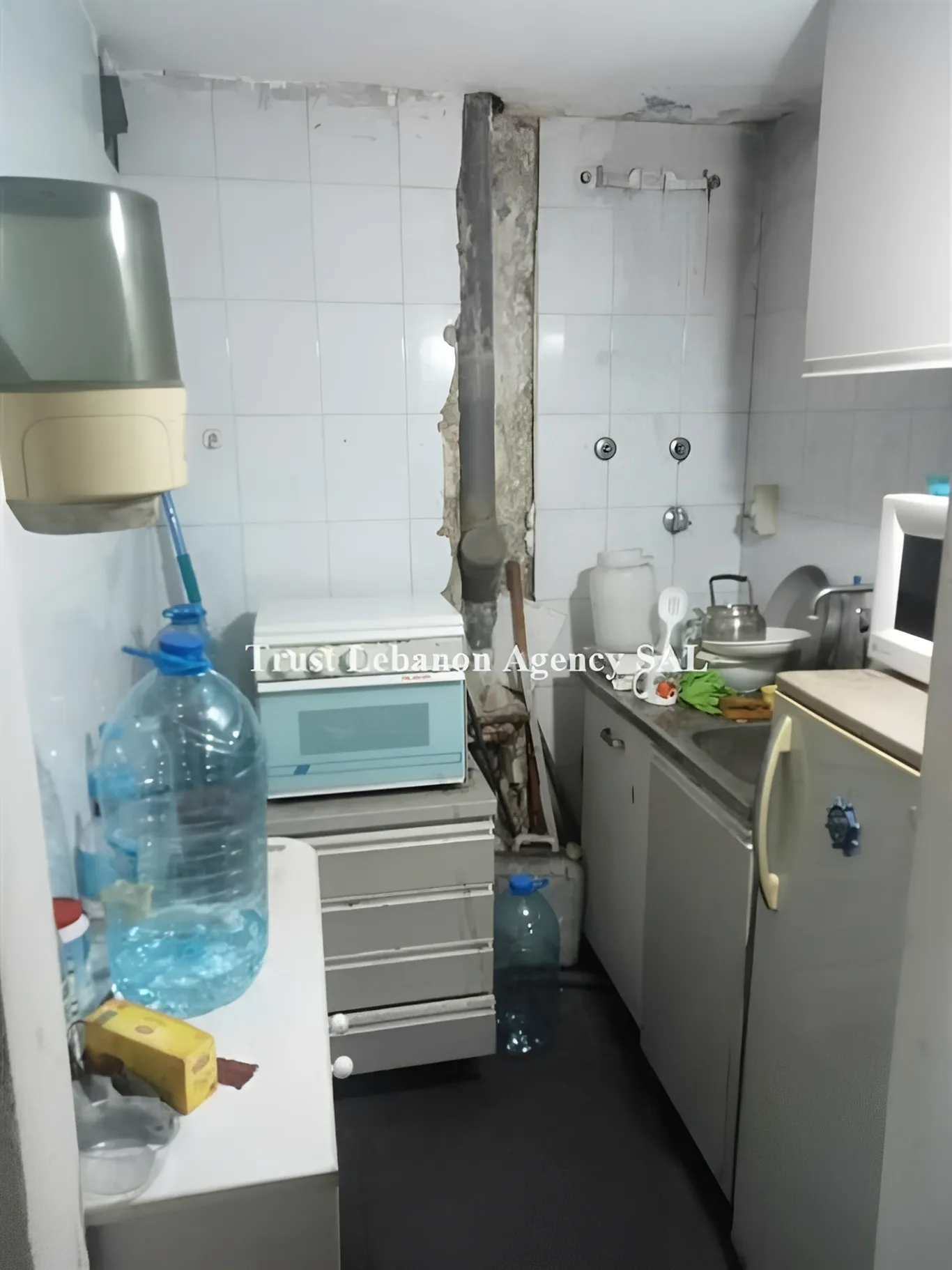 Shop for sale in Metn, Dekweneh