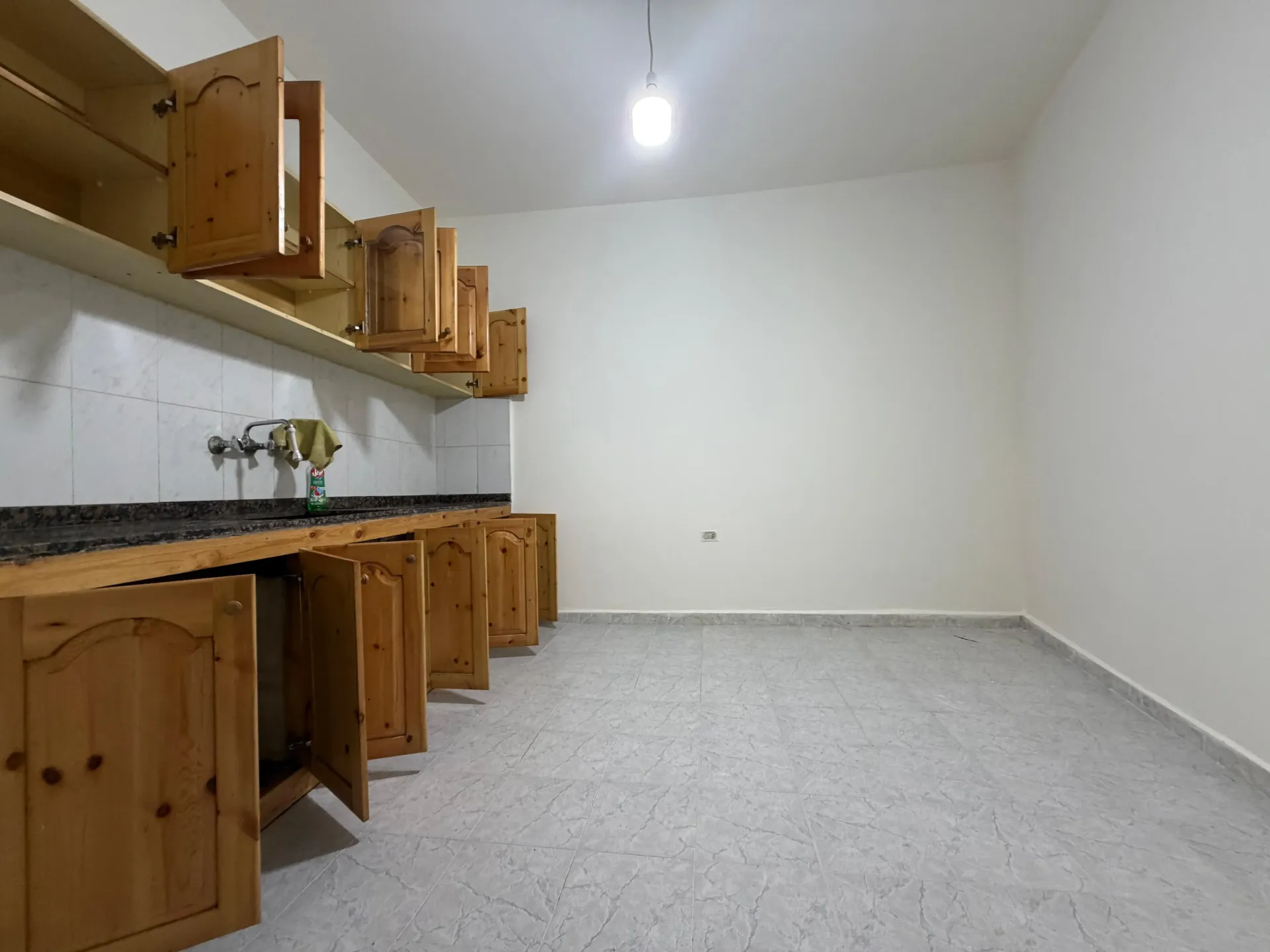 Chalet for Sale in Qleiat - 2 bed, 1 bath