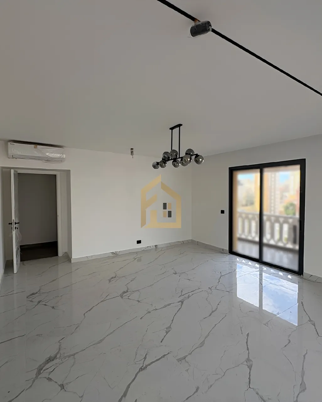 Apartment for rent in Jnah, Lebanon - 4 bed, 5 bath