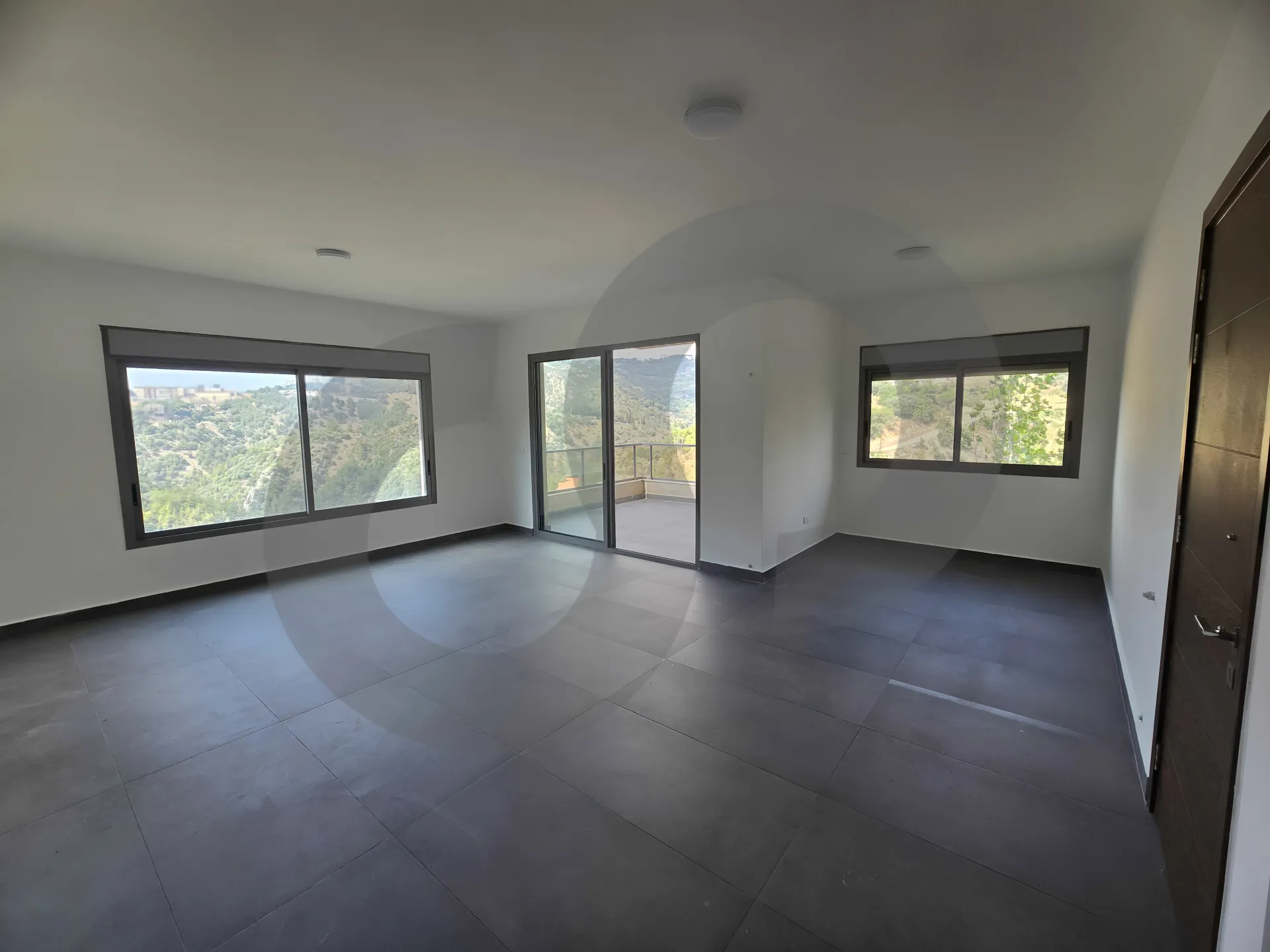 Apartment for Sale in Zikrit - 3 bed, 3 bath
