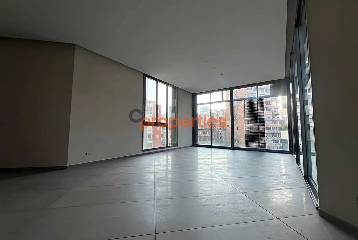 Apartment for Sale in Geitawi - 2 bed, 4 bath