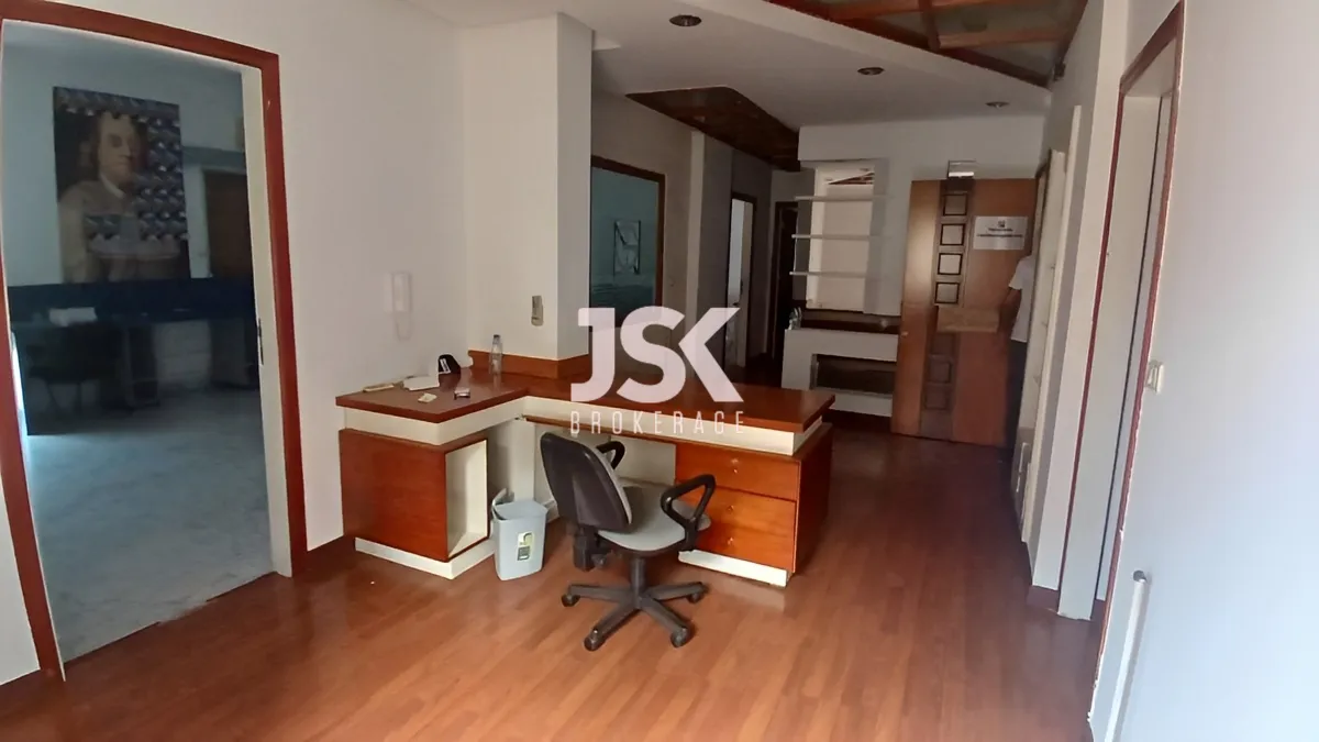 Office for rent in Zalqa