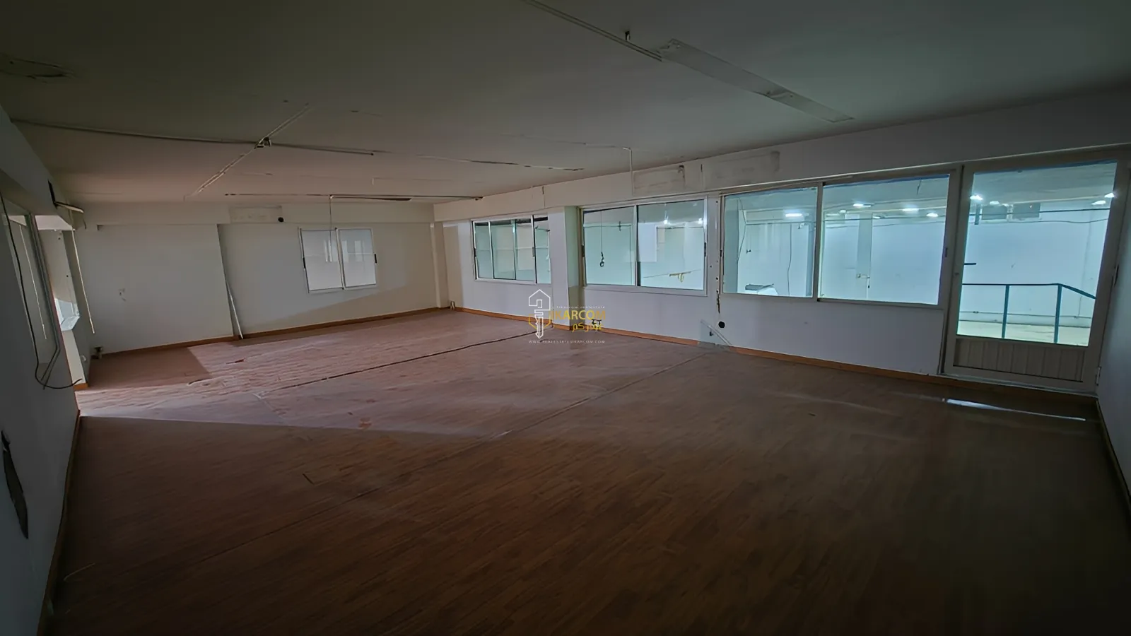 Warehouse For Rent in Dekweneh