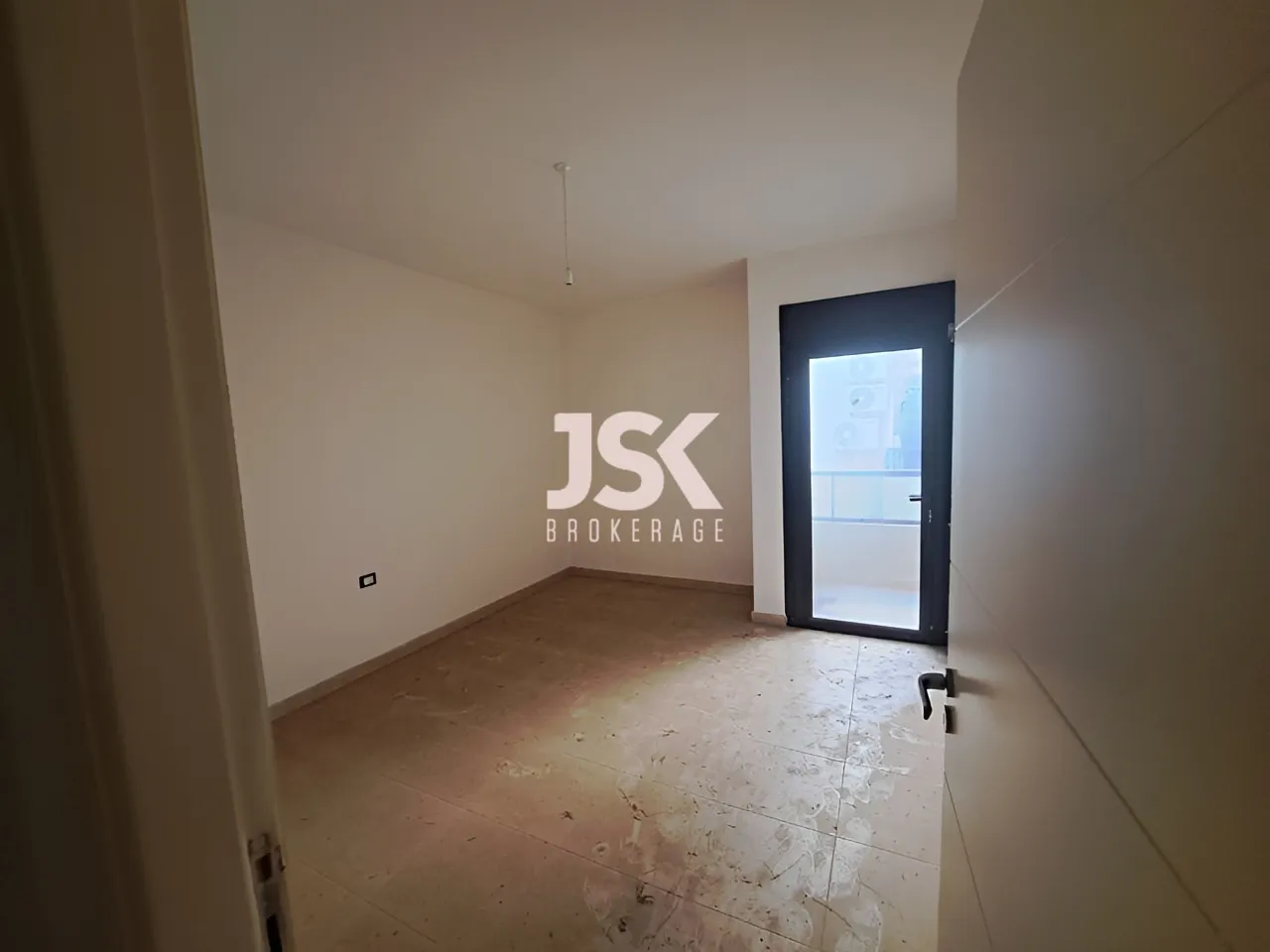 Apartment for Sale in Aamchit