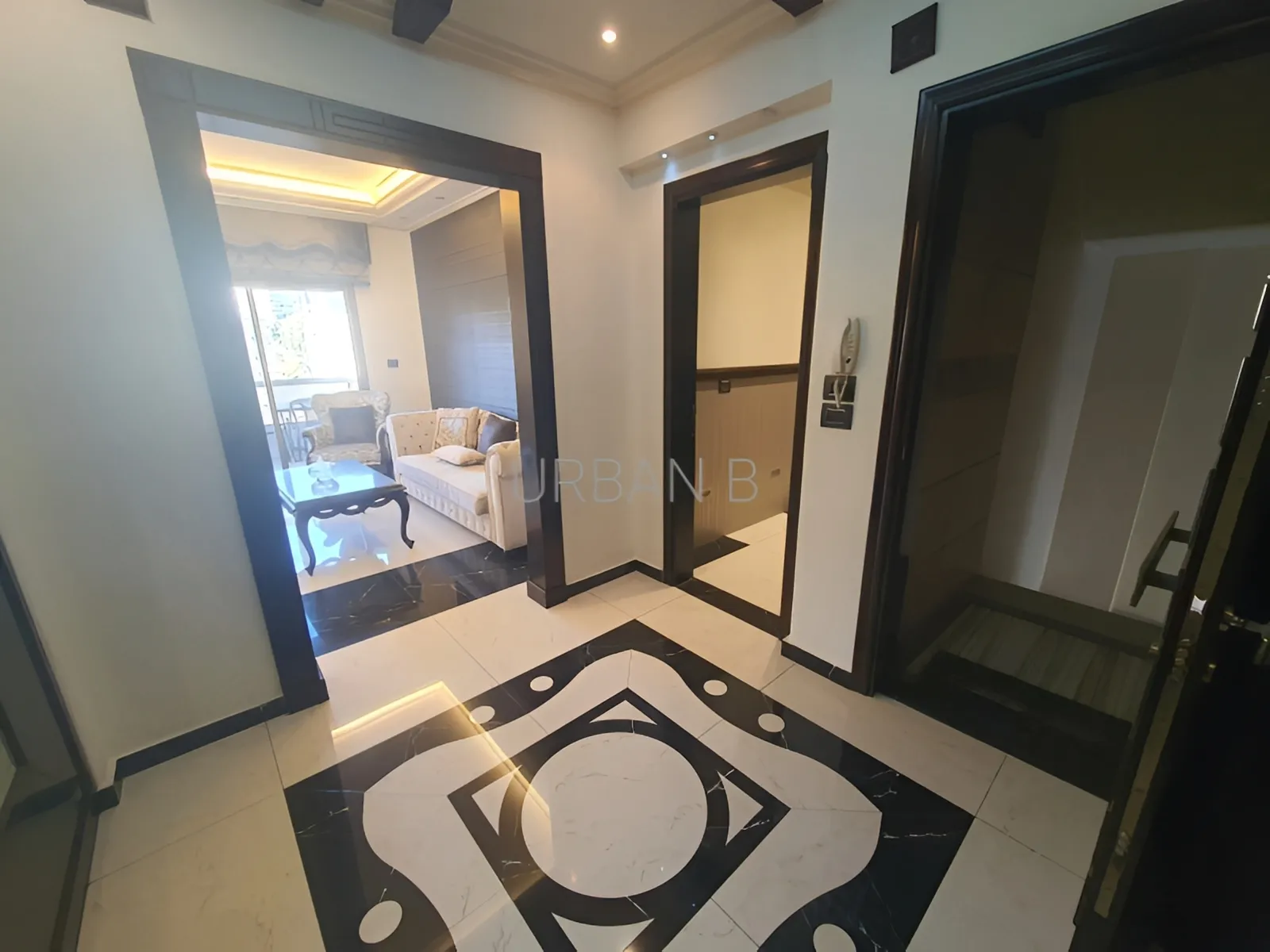 Apartment for Sale in Ramlet El Baida, Bayrut, Lebanon