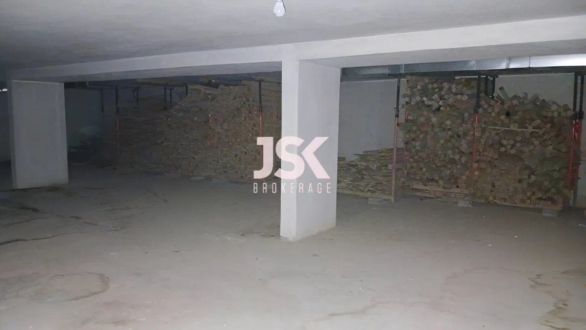 Warehouse for rent in Antelias
