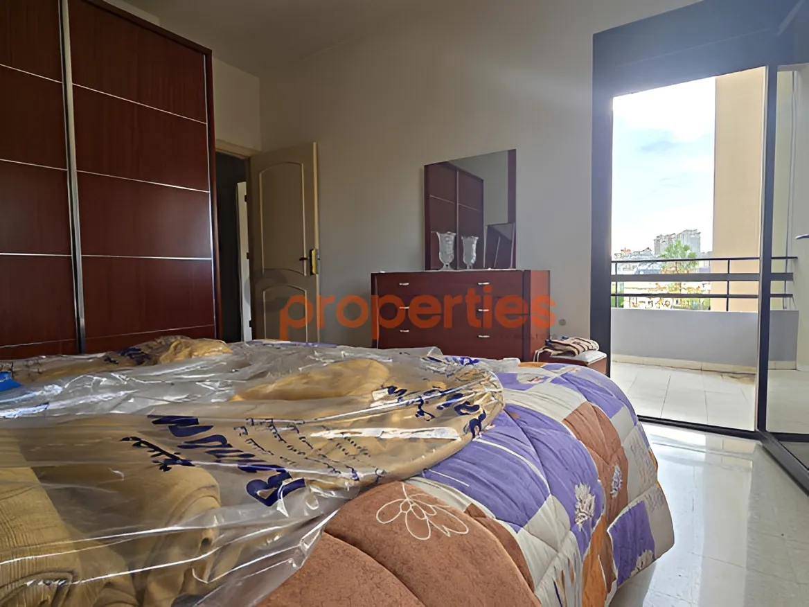 Apartment for Sale in Forn El Chebbak