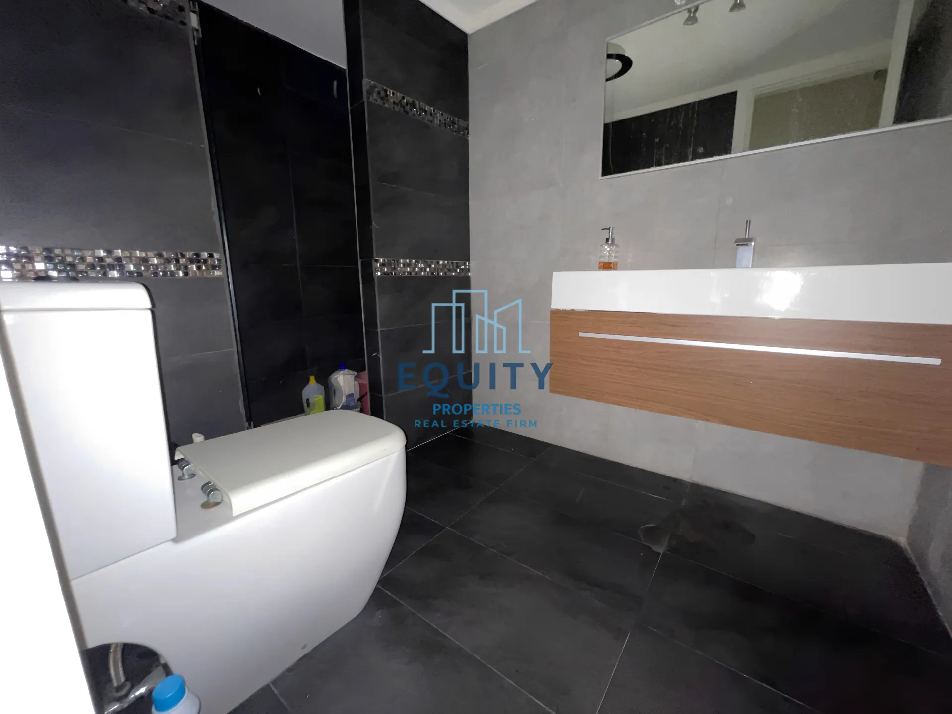 Apartment for Sale in Zouk Mkayel