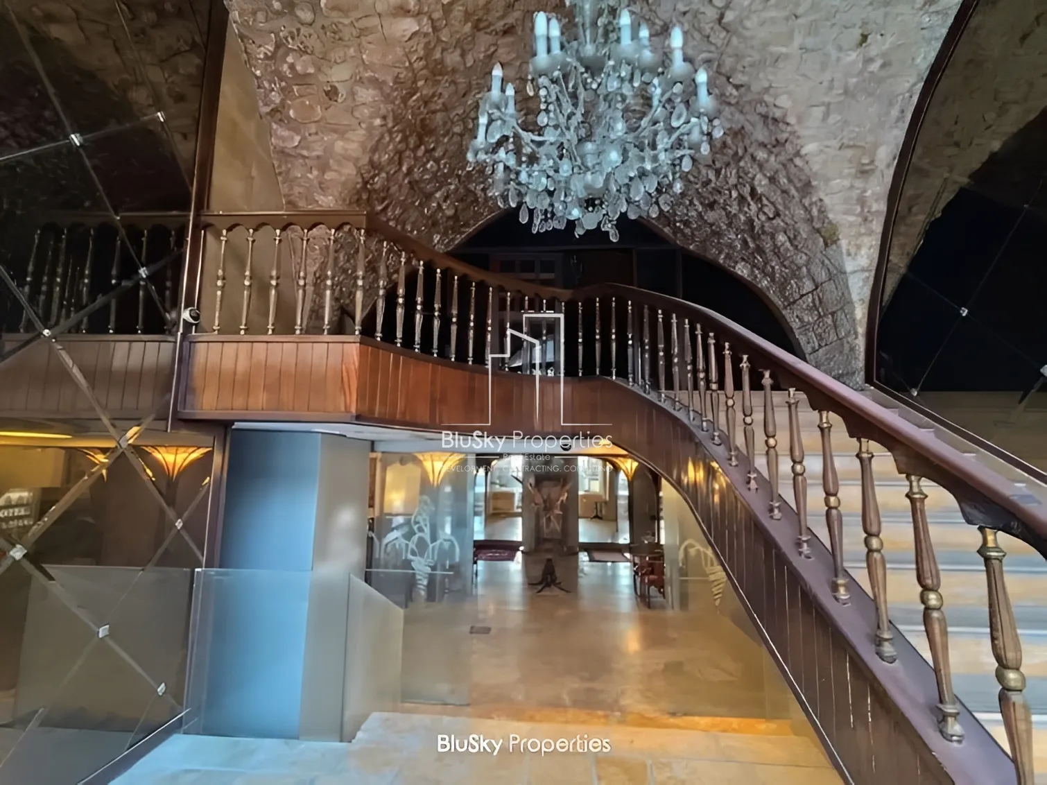 Commercial for Sale in Jounieh