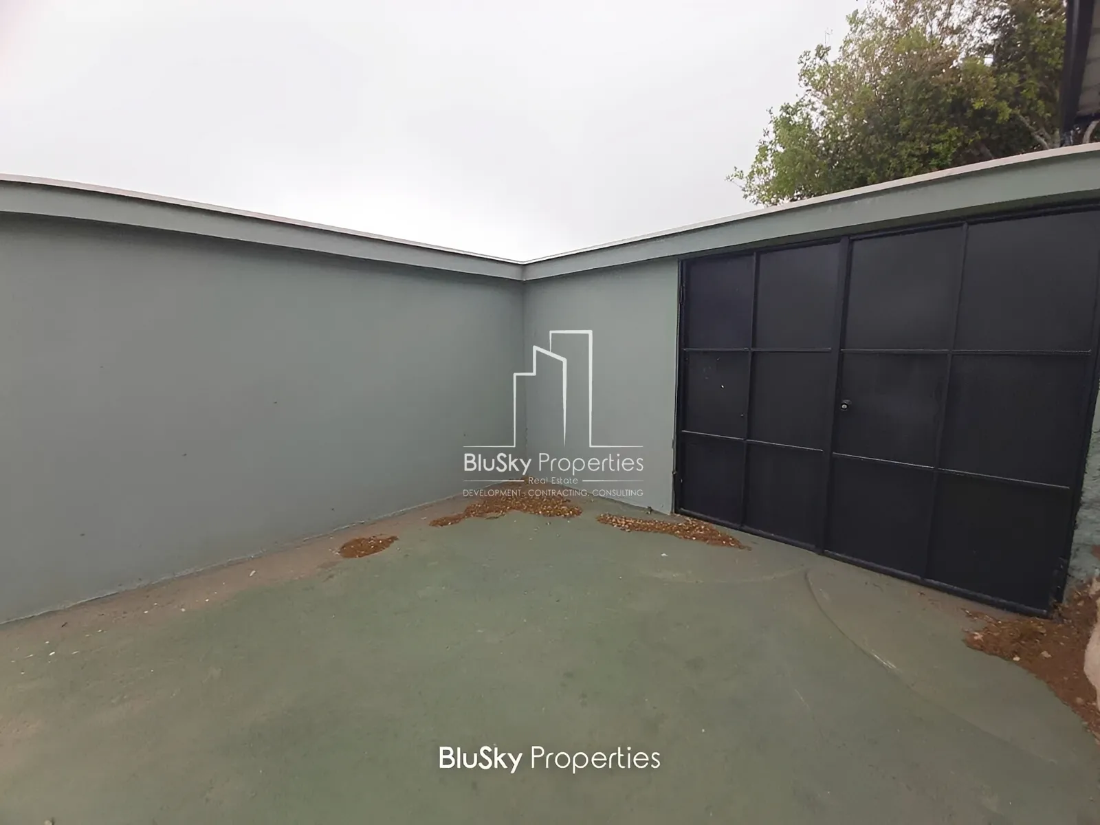 Apartment for Sale in Maad